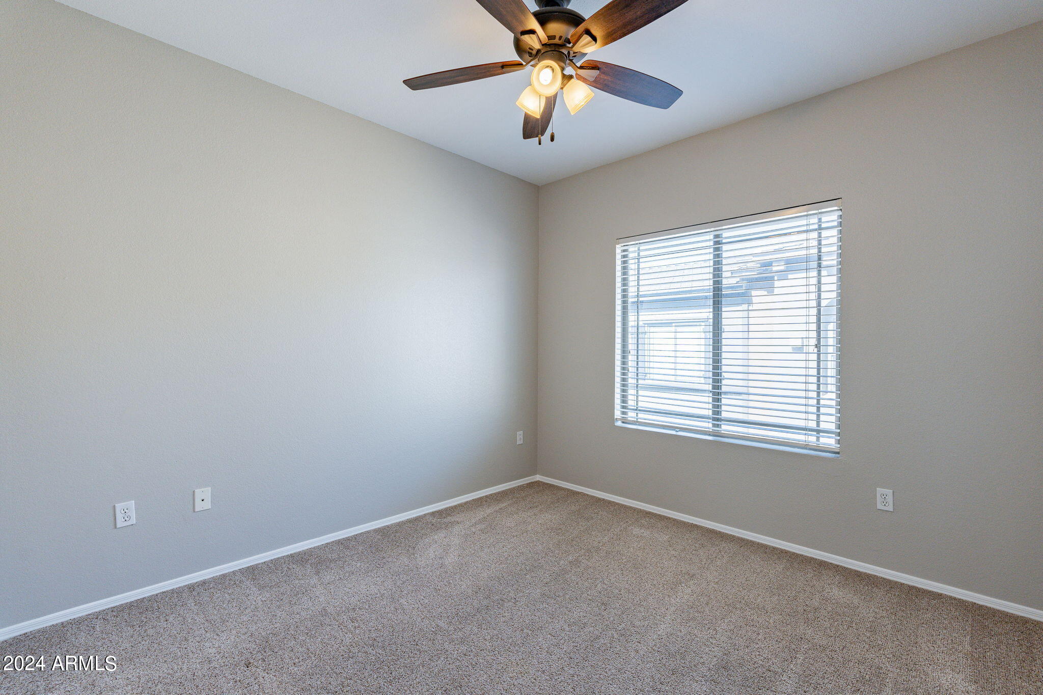 16825 N 14TH Street, 11