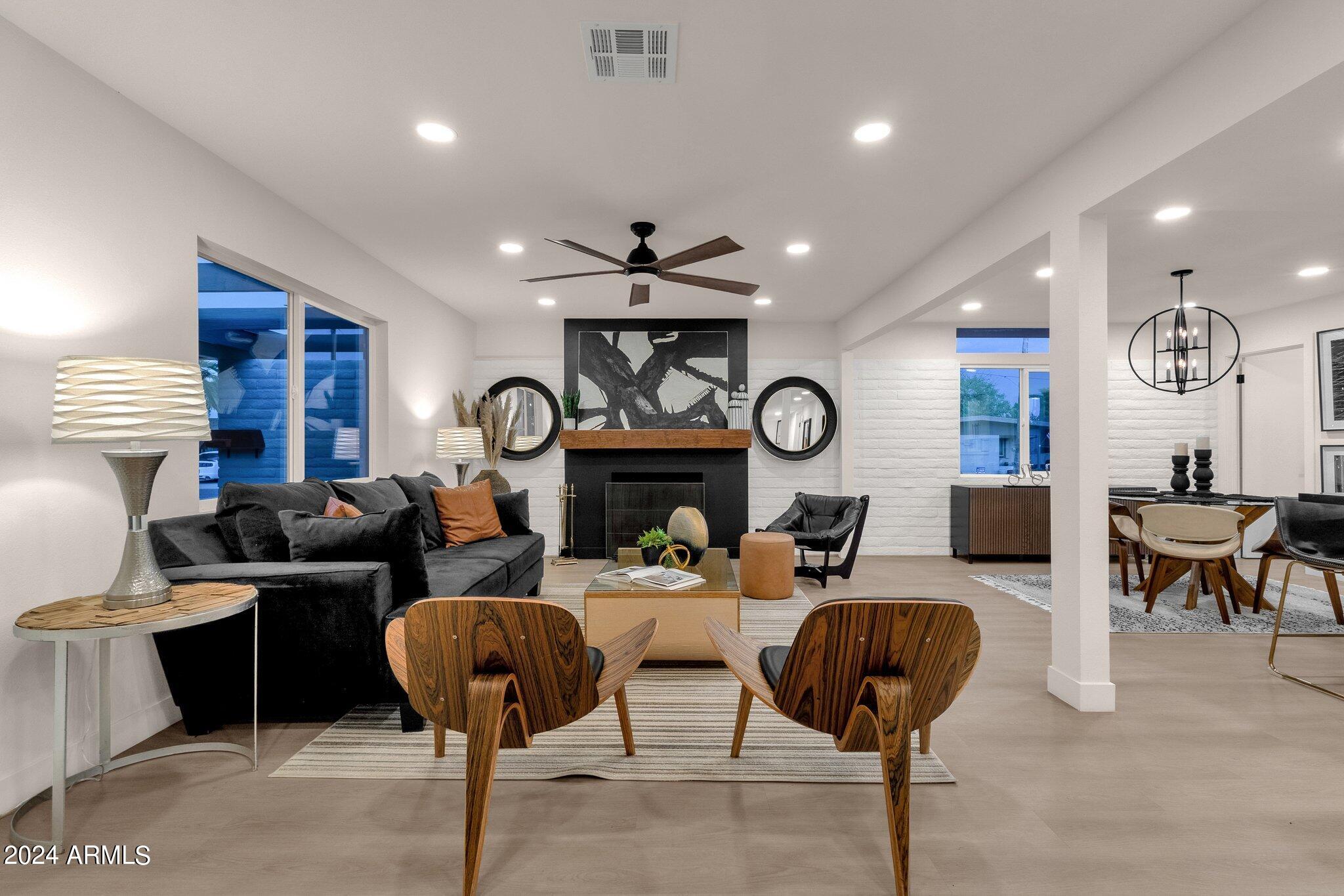 3749 E POINSETTIA Drive