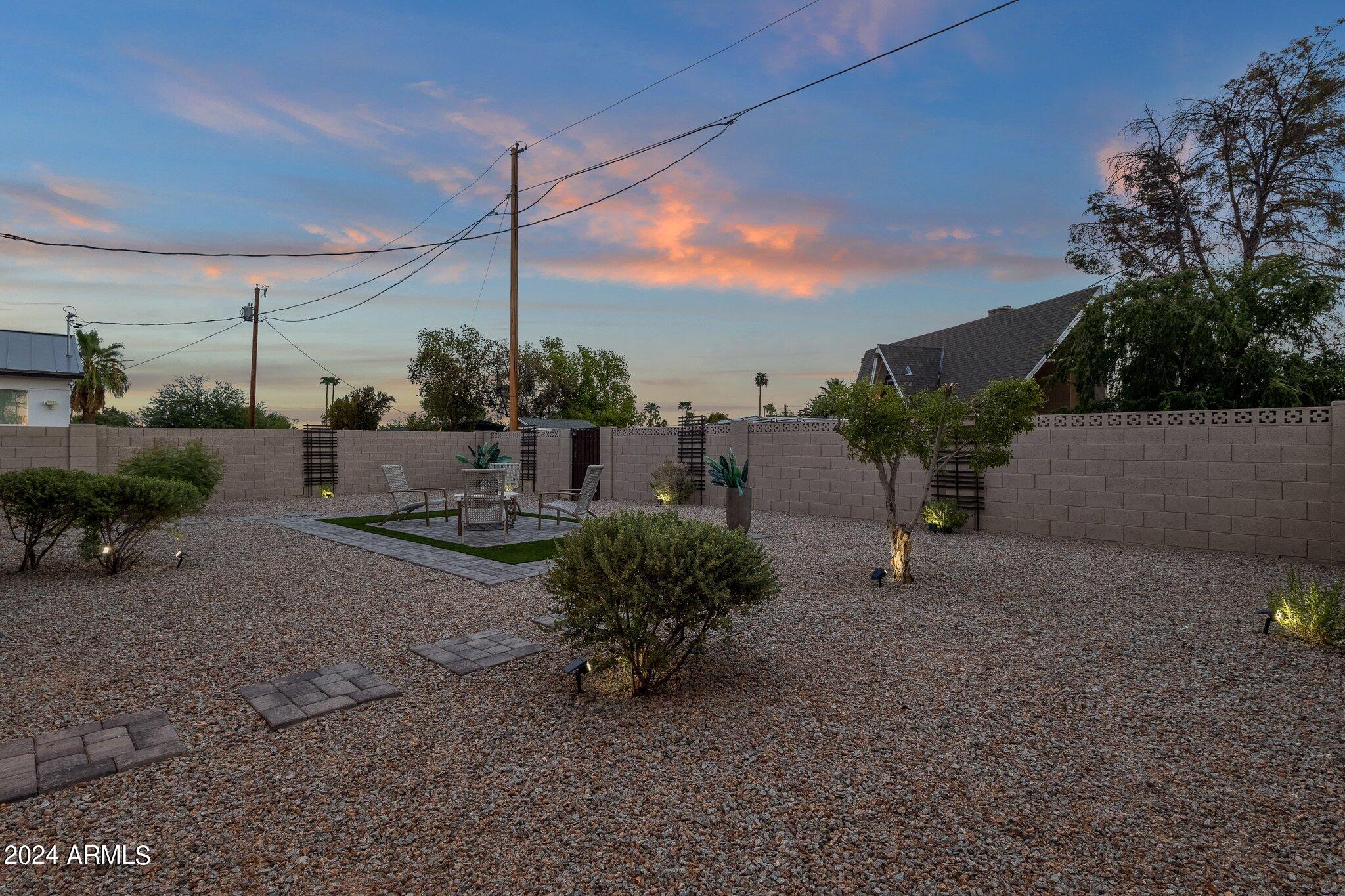 3749 E POINSETTIA Drive
