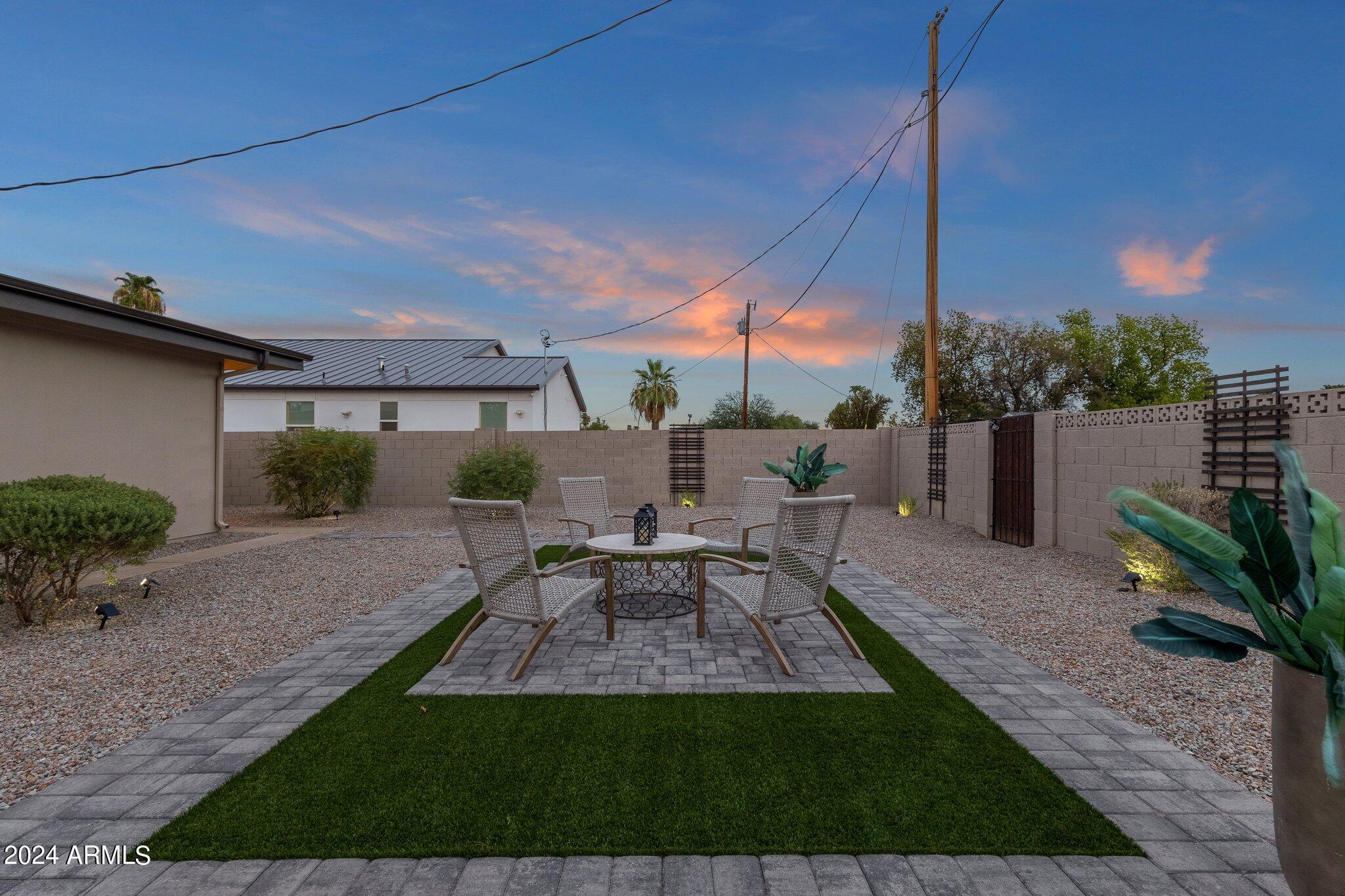 3749 E POINSETTIA Drive