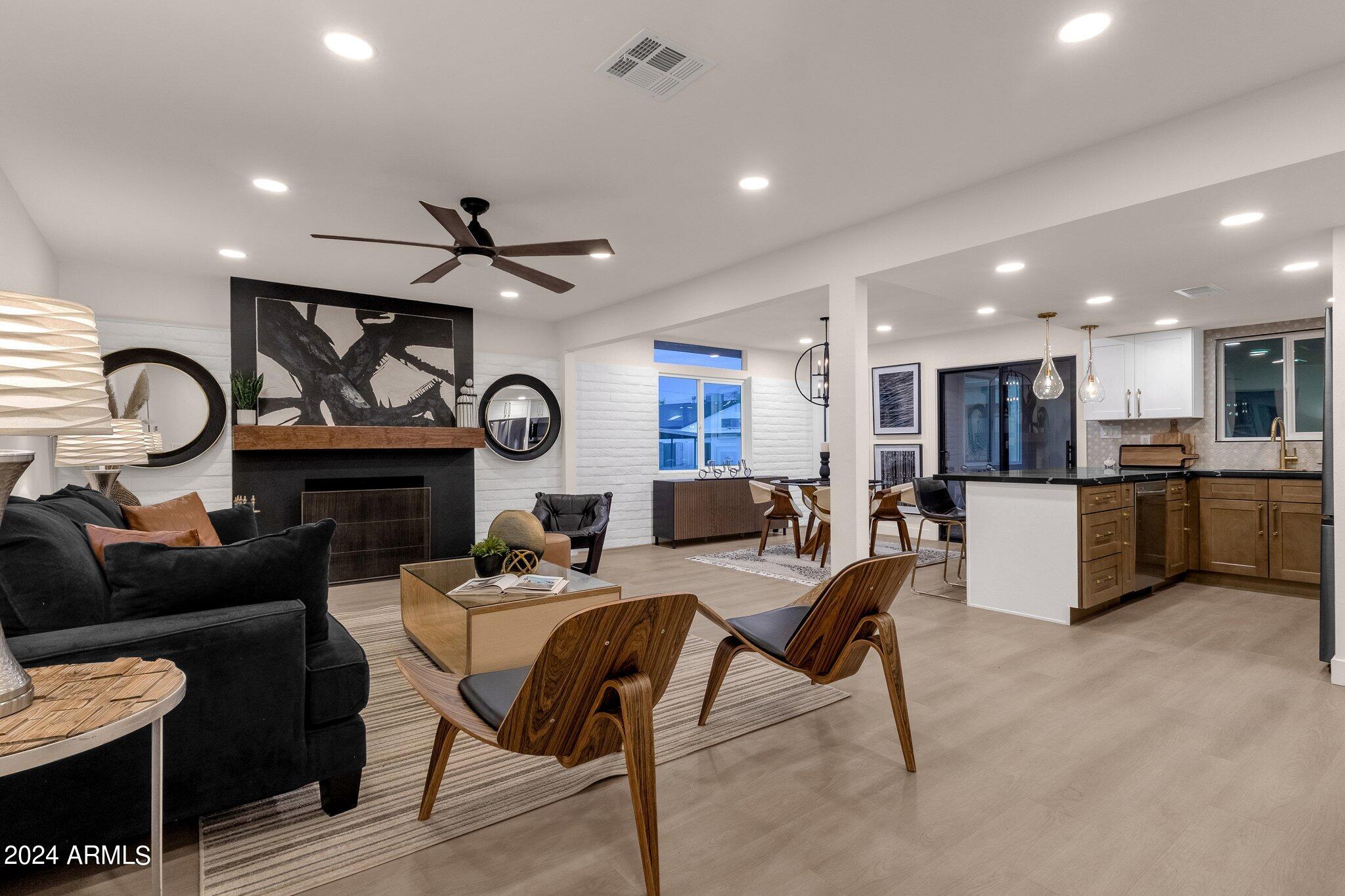 3749 E POINSETTIA Drive