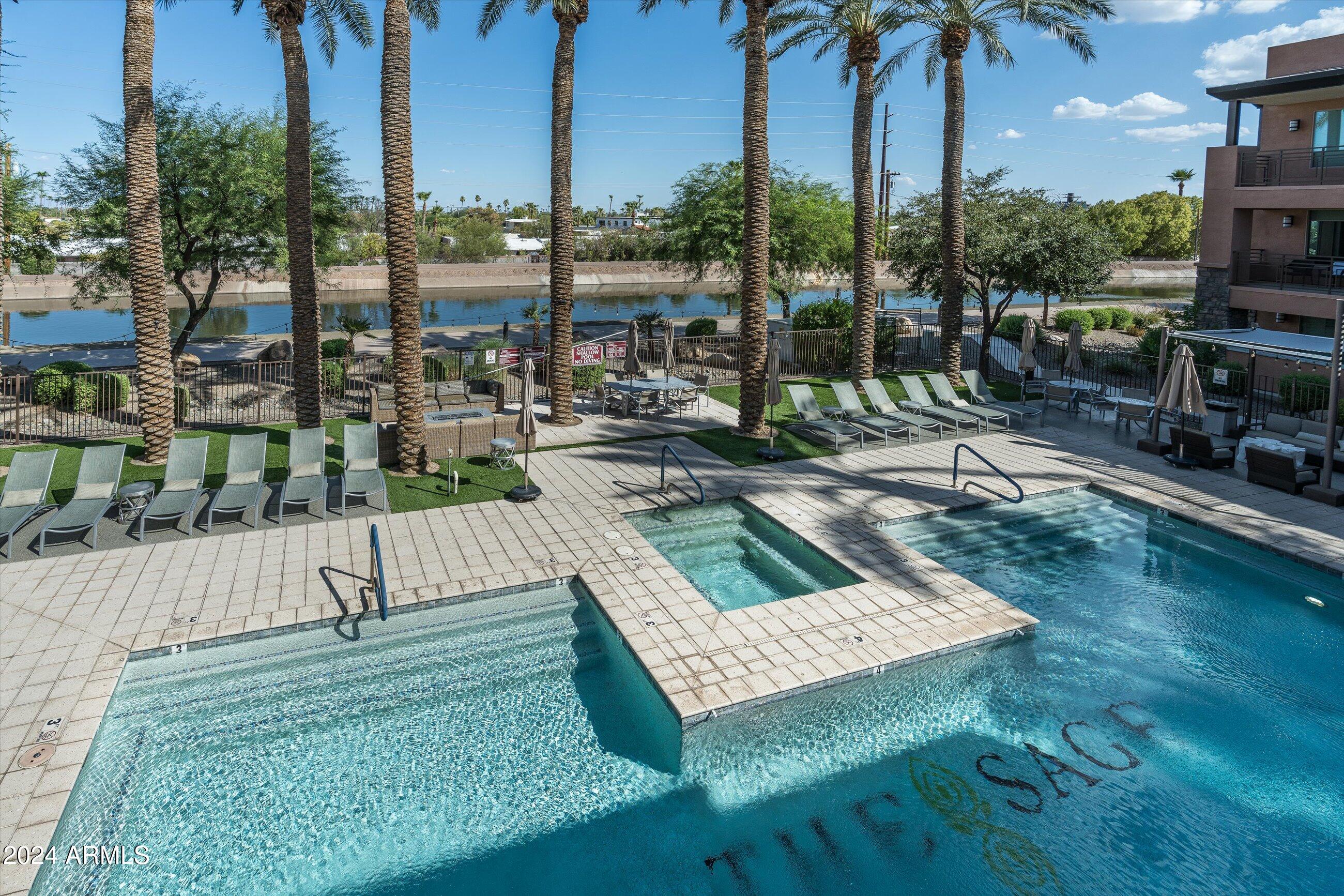 4931 N WOODMERE FAIRWAY 1005