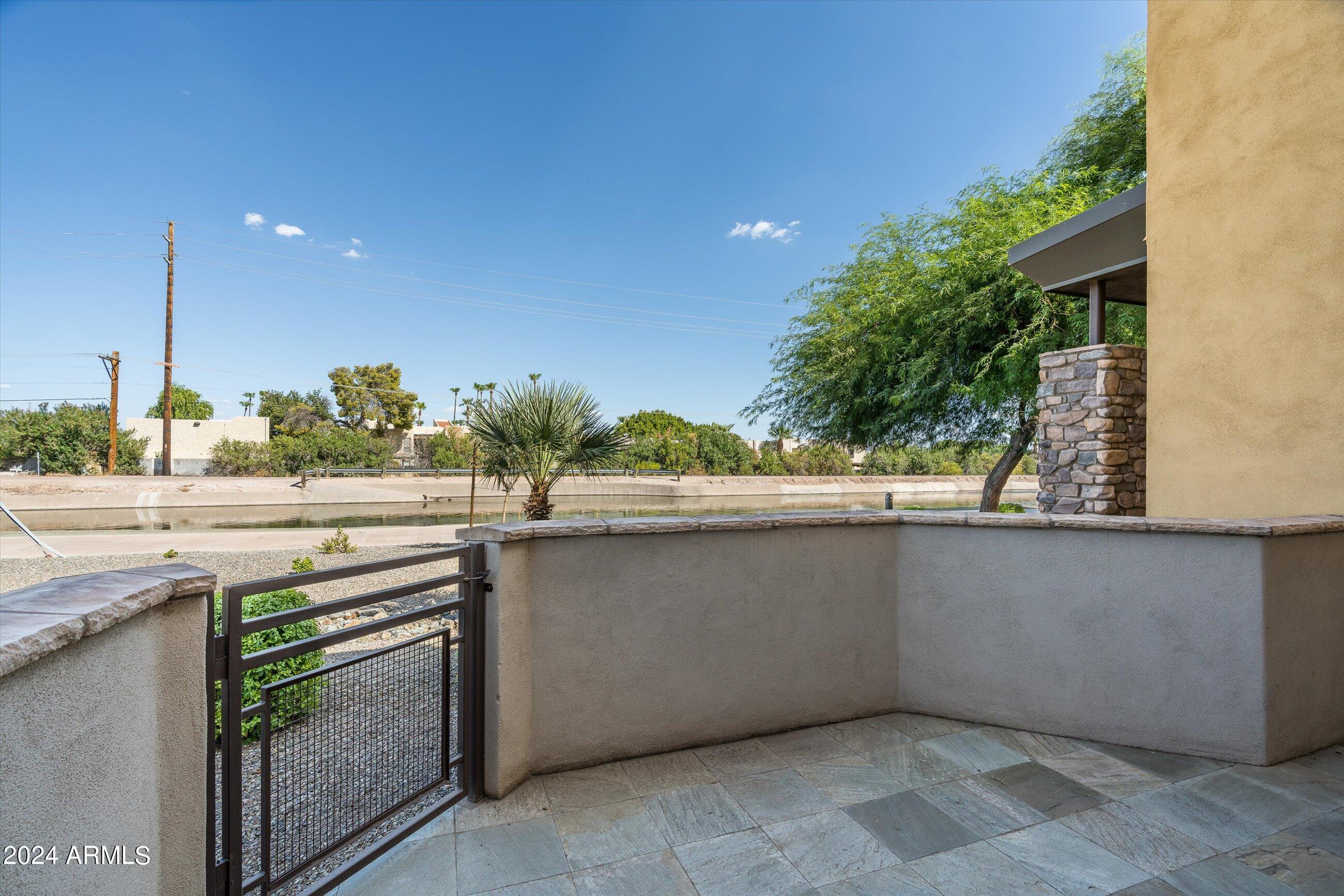 4931 N WOODMERE FAIRWAY 1005