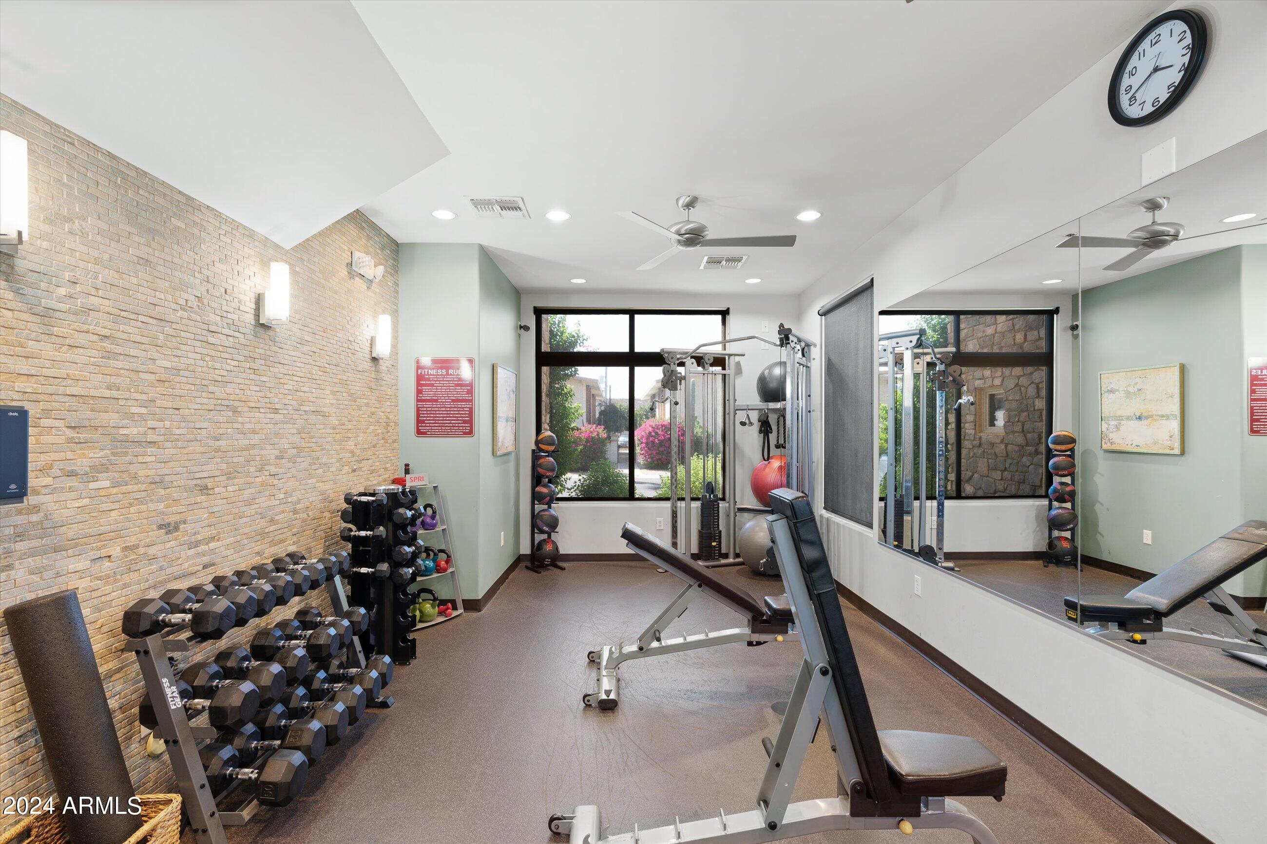 4931 N WOODMERE FAIRWAY 1005