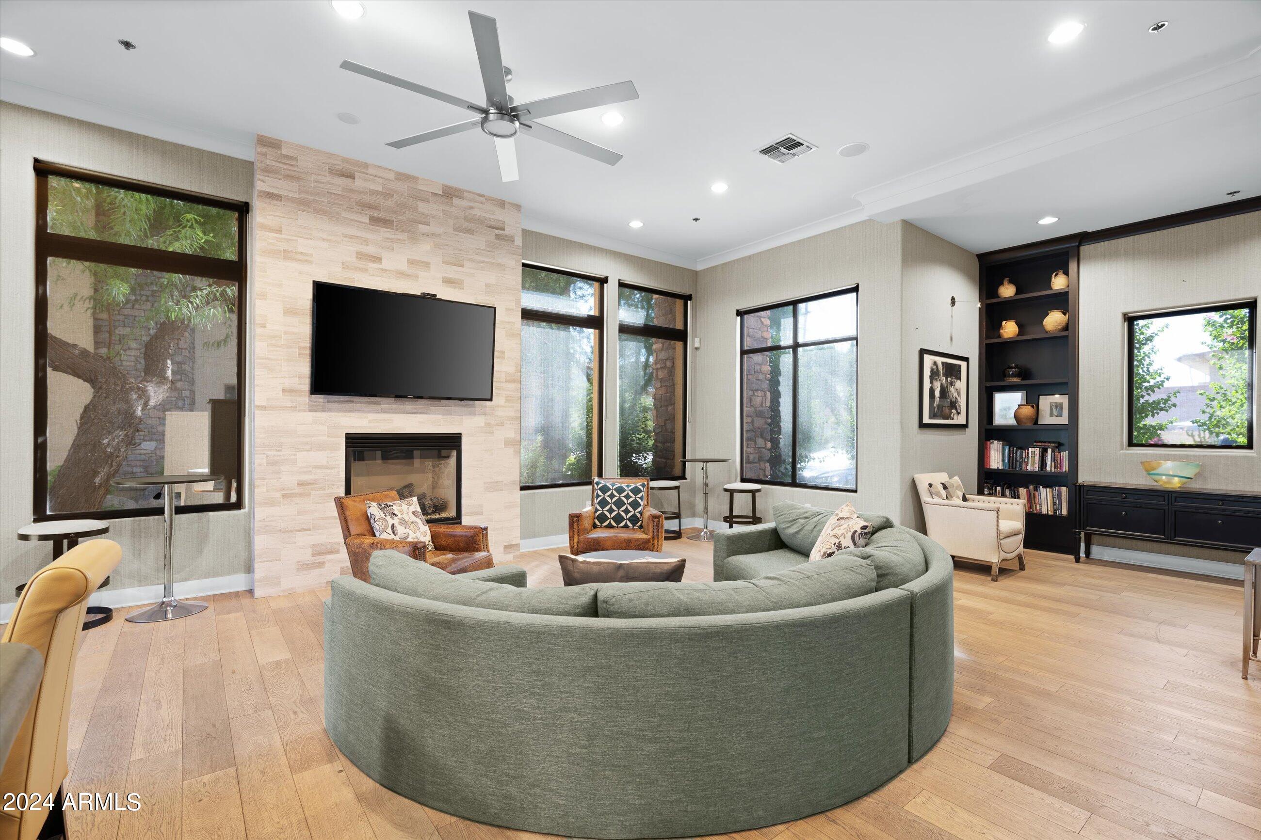 4931 N WOODMERE FAIRWAY 1005