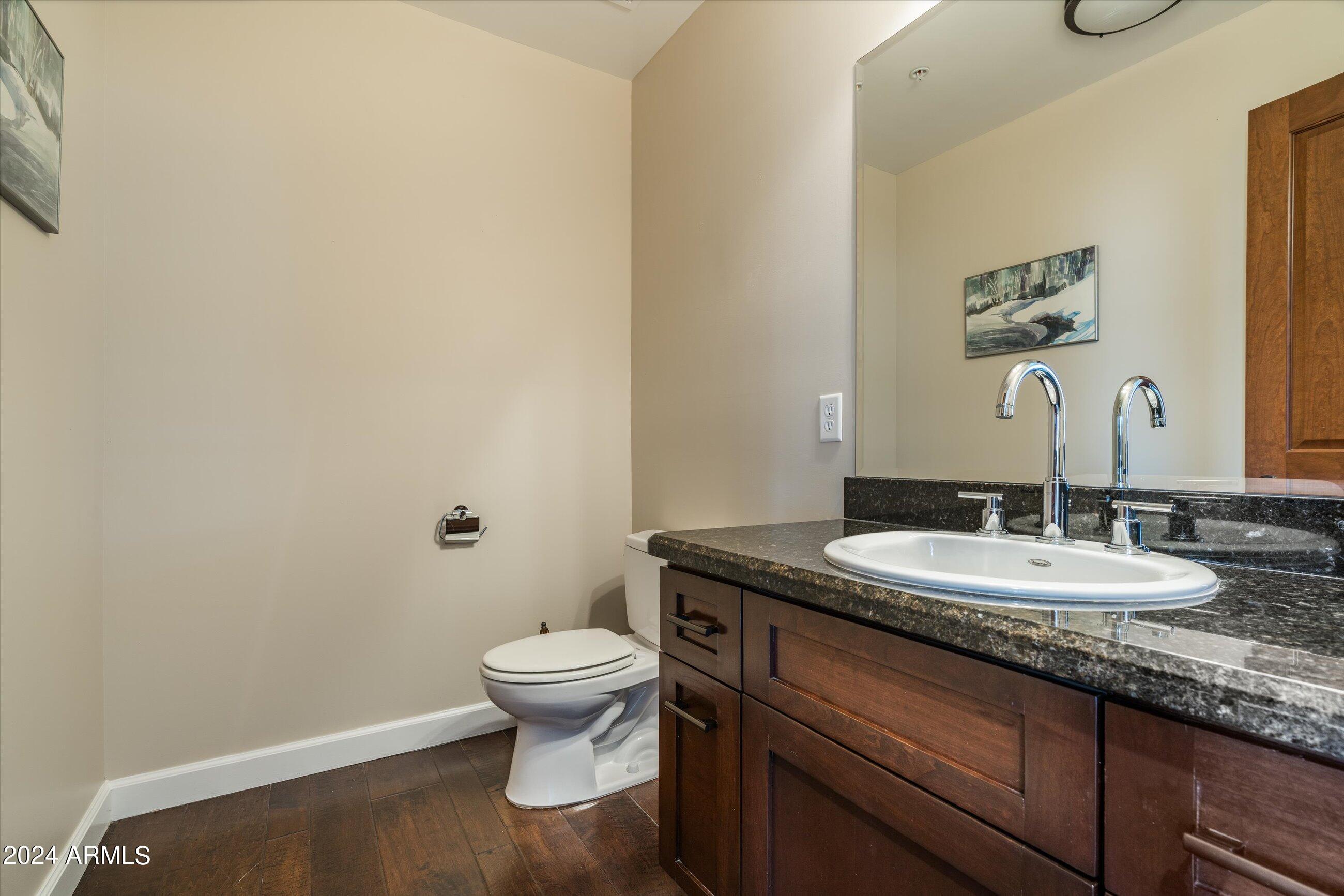 4931 N WOODMERE FAIRWAY 1005