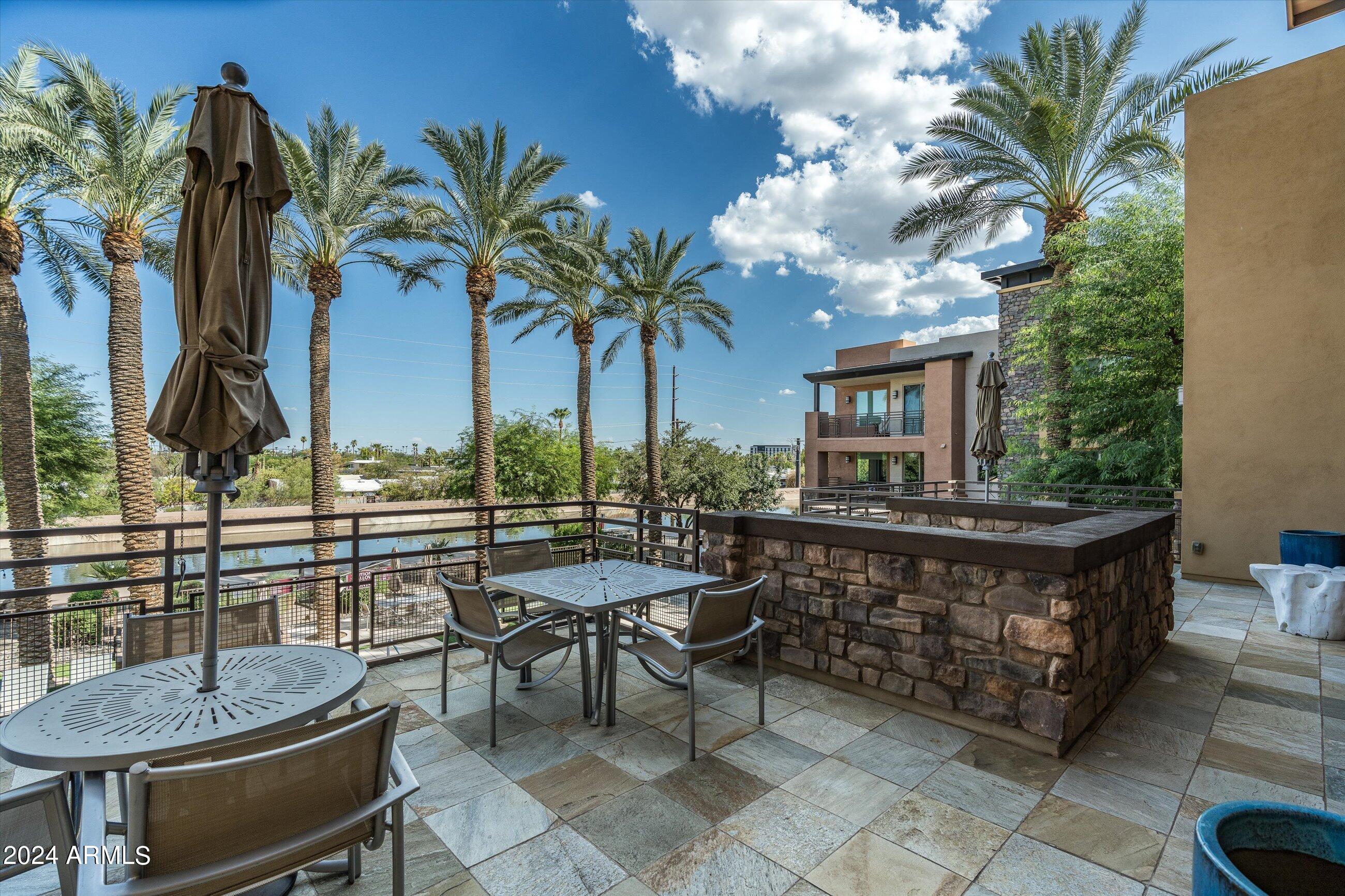 4931 N WOODMERE FAIRWAY 1005