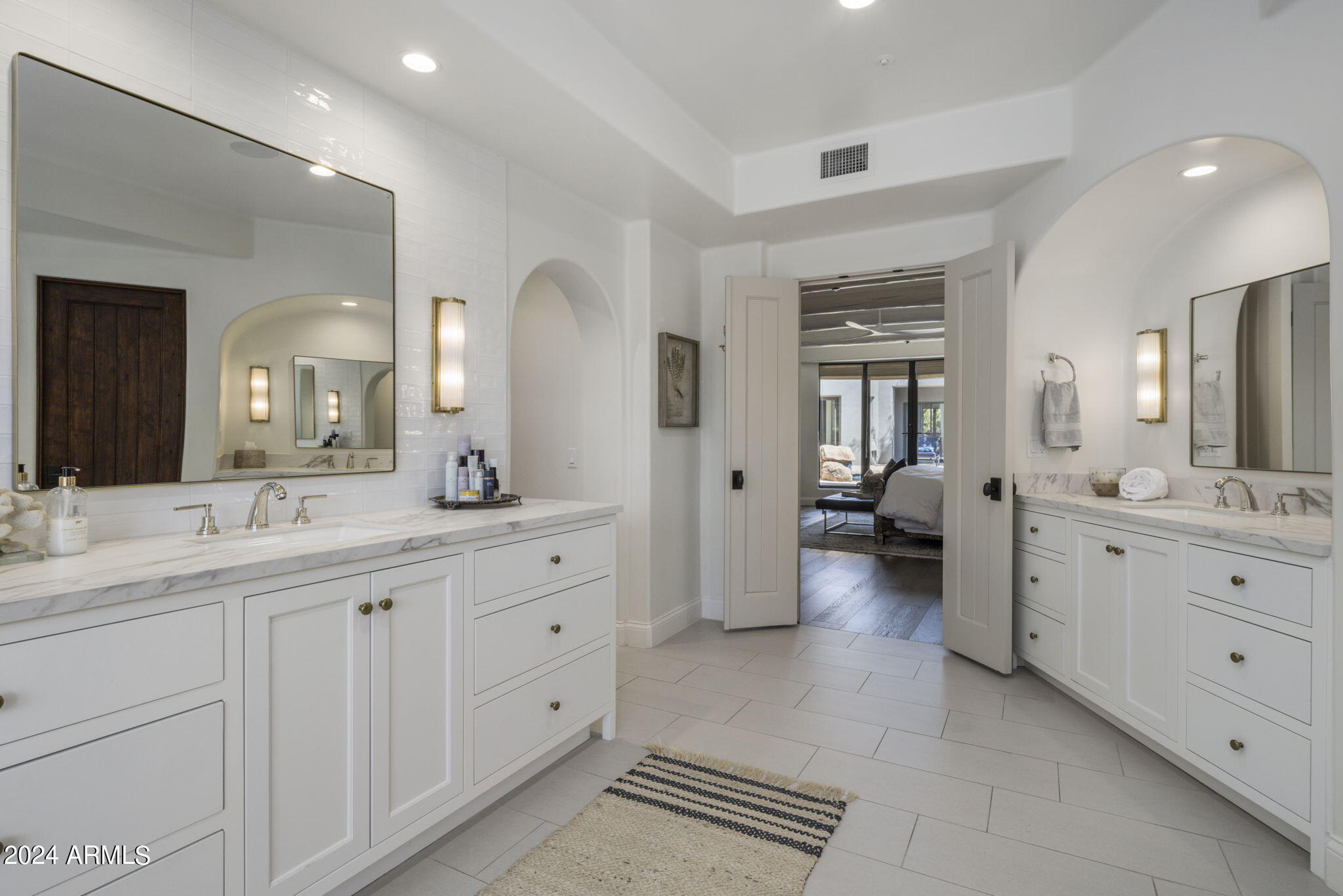 10040 E HAPPY VALLEY Road 1010