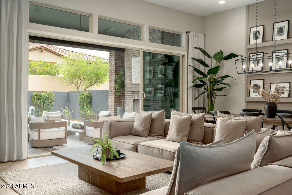 7258 E CAMINO SALIDA DEL SOL