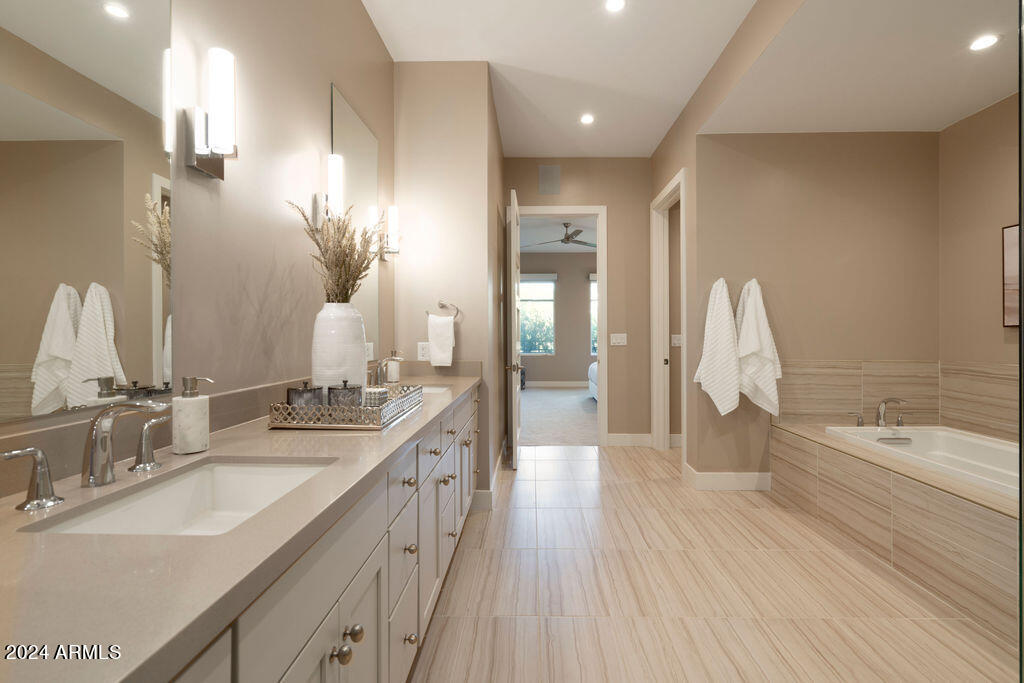 6166 N SCOTTSDALE Road, B1003