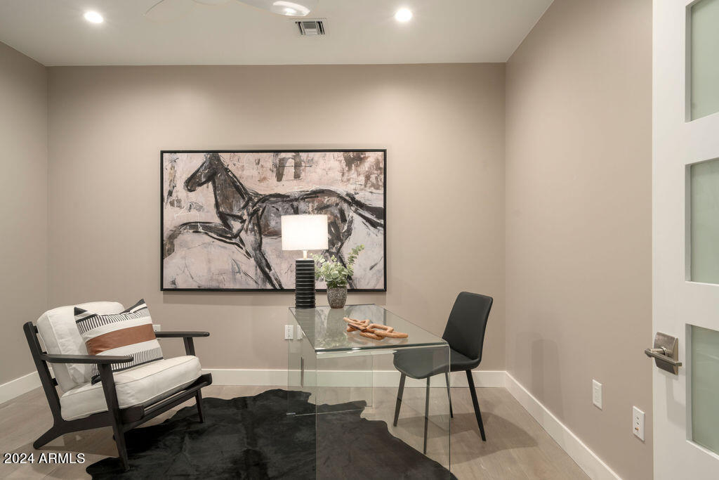 6166 N SCOTTSDALE Road, B1003