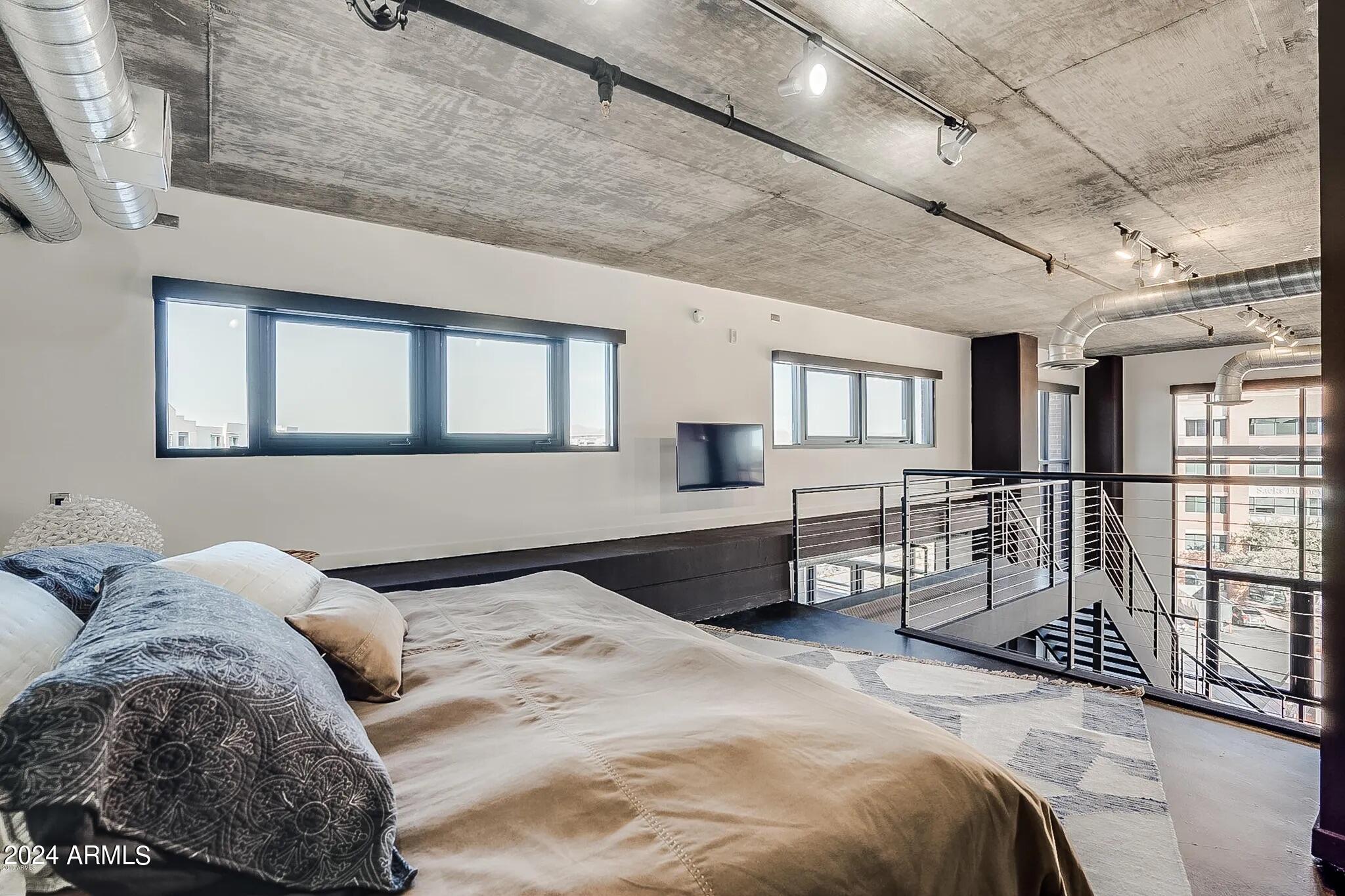 7301 E 3RD Avenue, 411