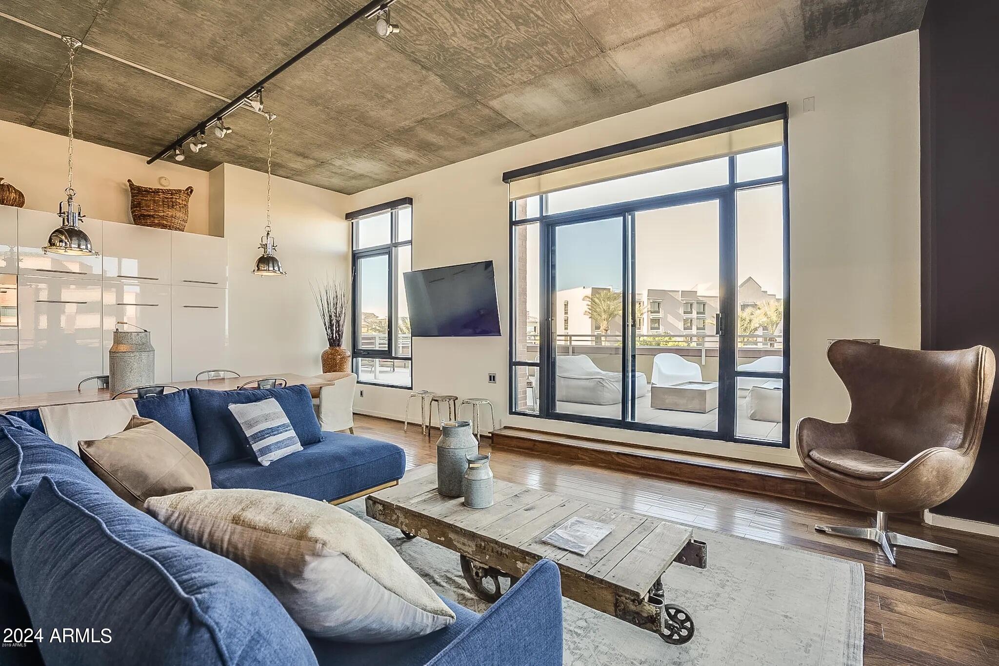 7301 E 3RD Avenue, 411