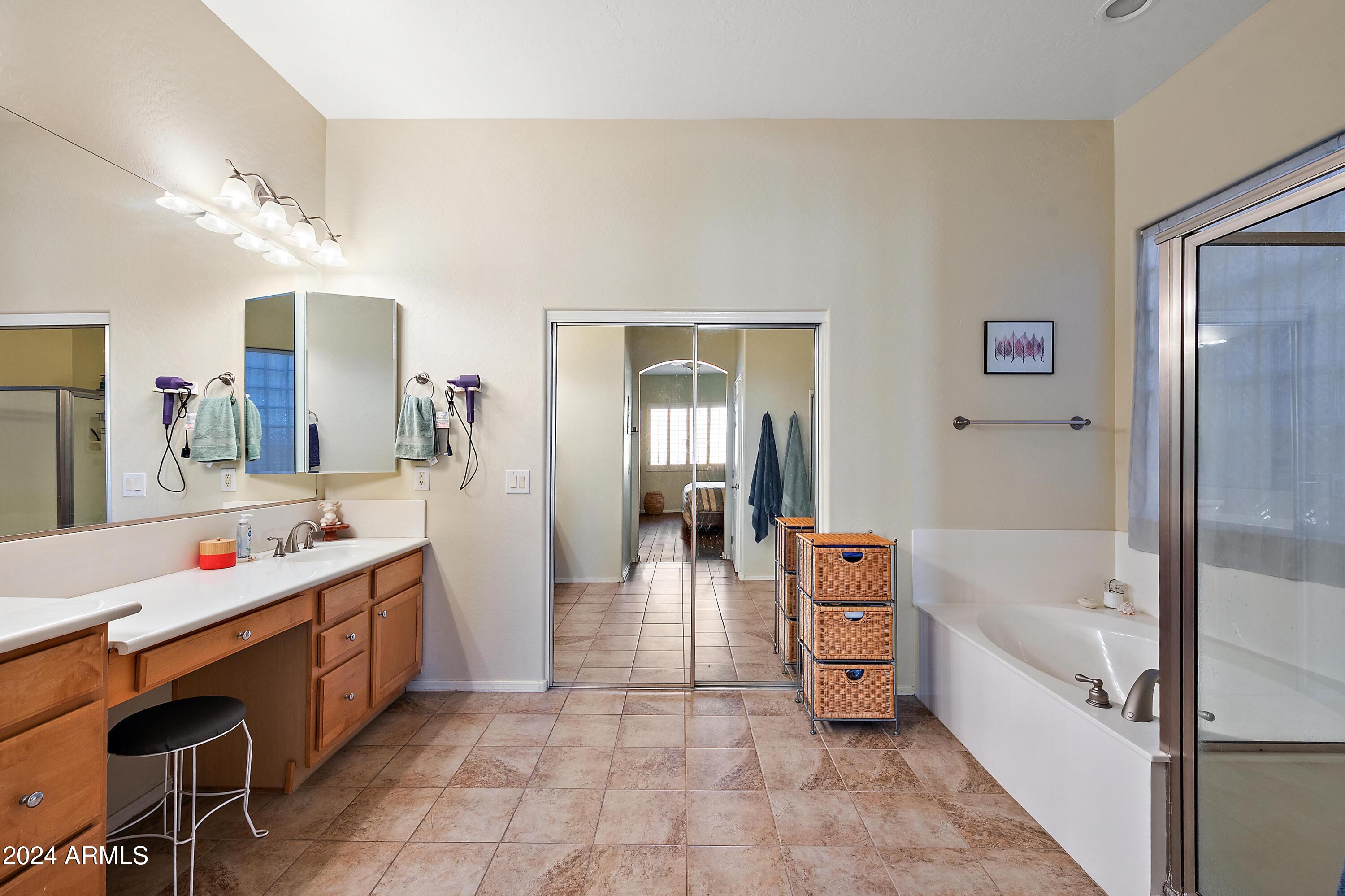 2412 W CRIMSON Terrace