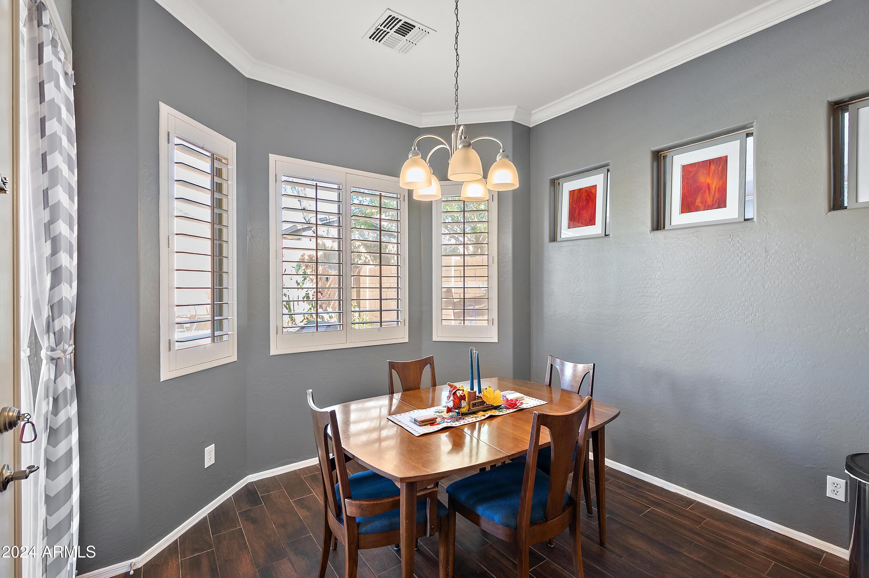 2412 W CRIMSON Terrace