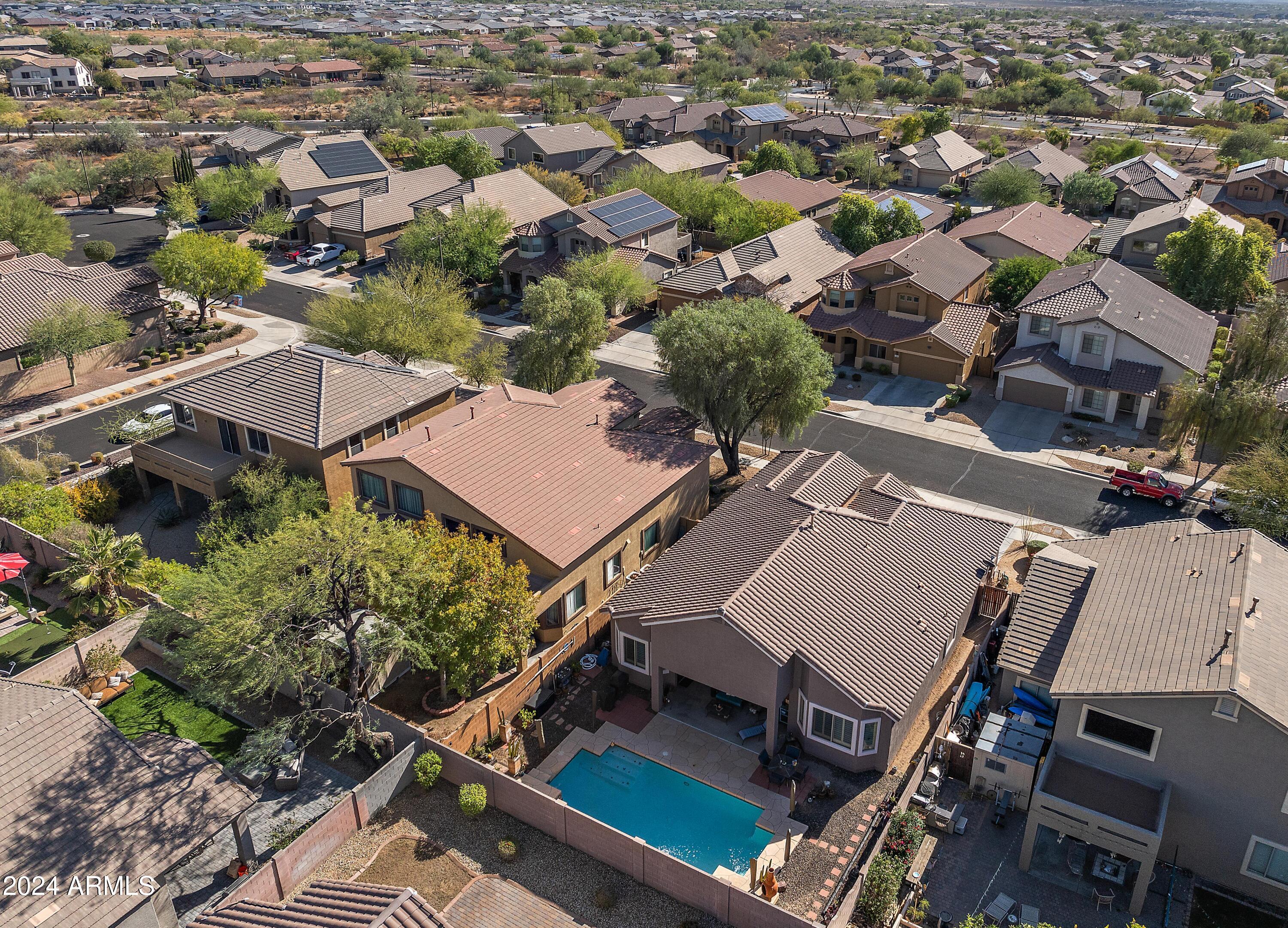 2412 W CRIMSON Terrace