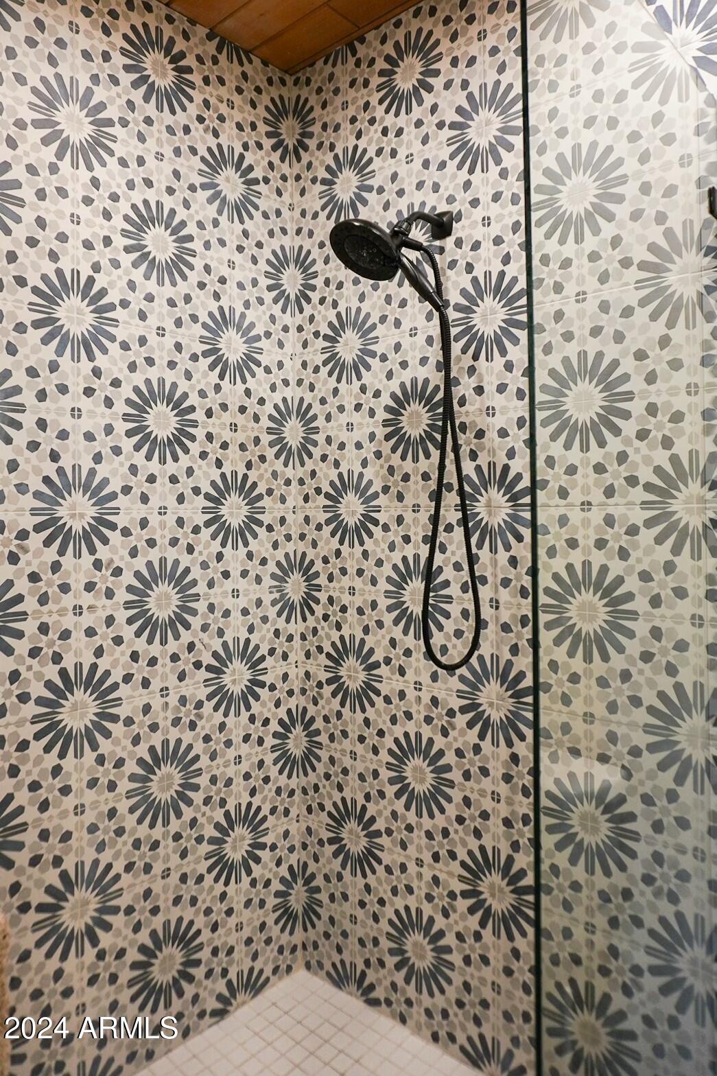 6237 E Pinchot Avenue