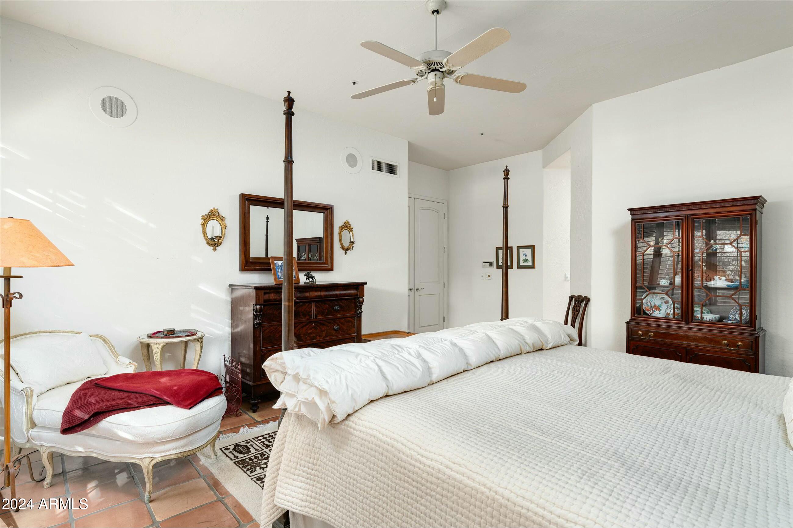 6711 E CAMELBACK Road 66