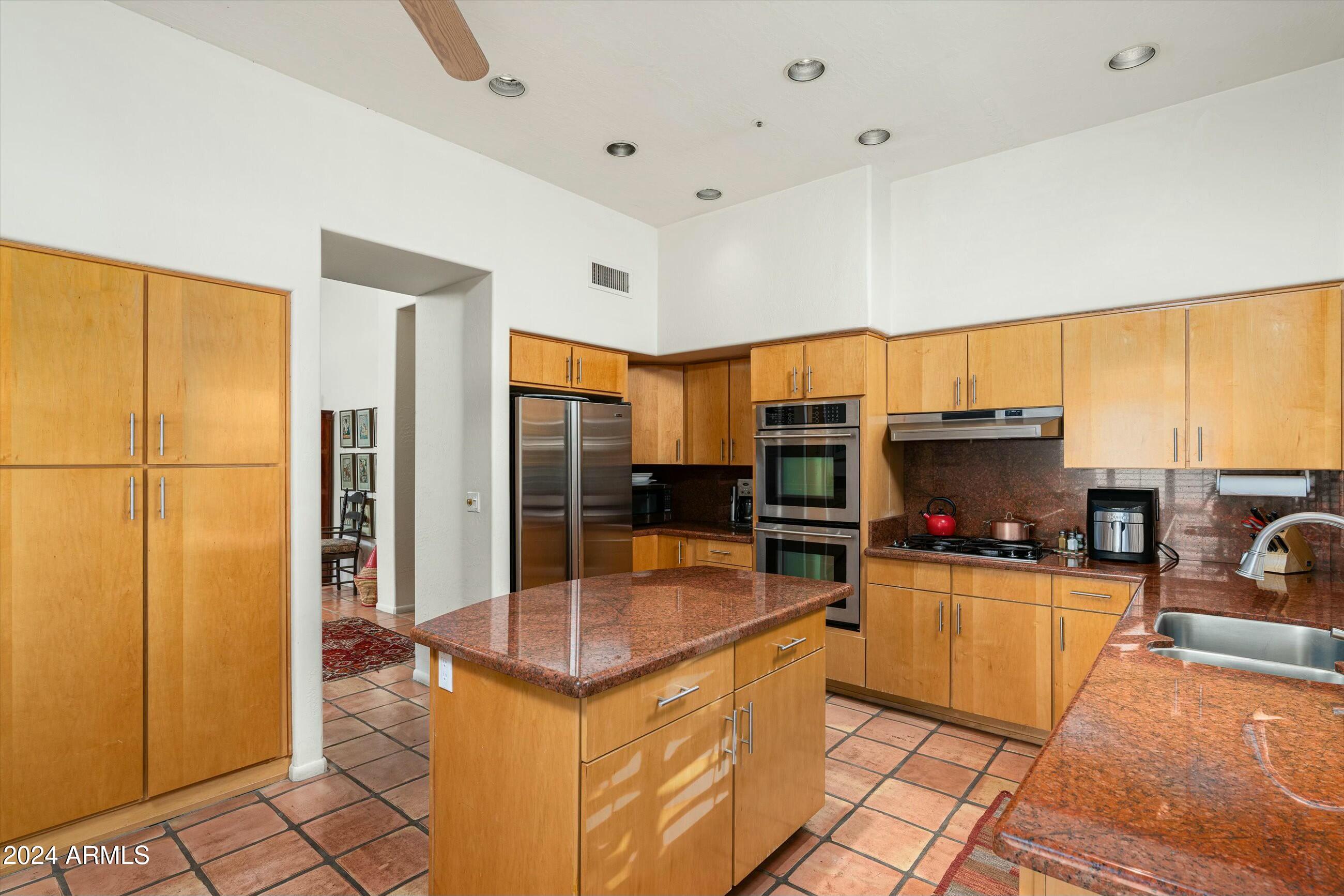 6711 E CAMELBACK Road 66