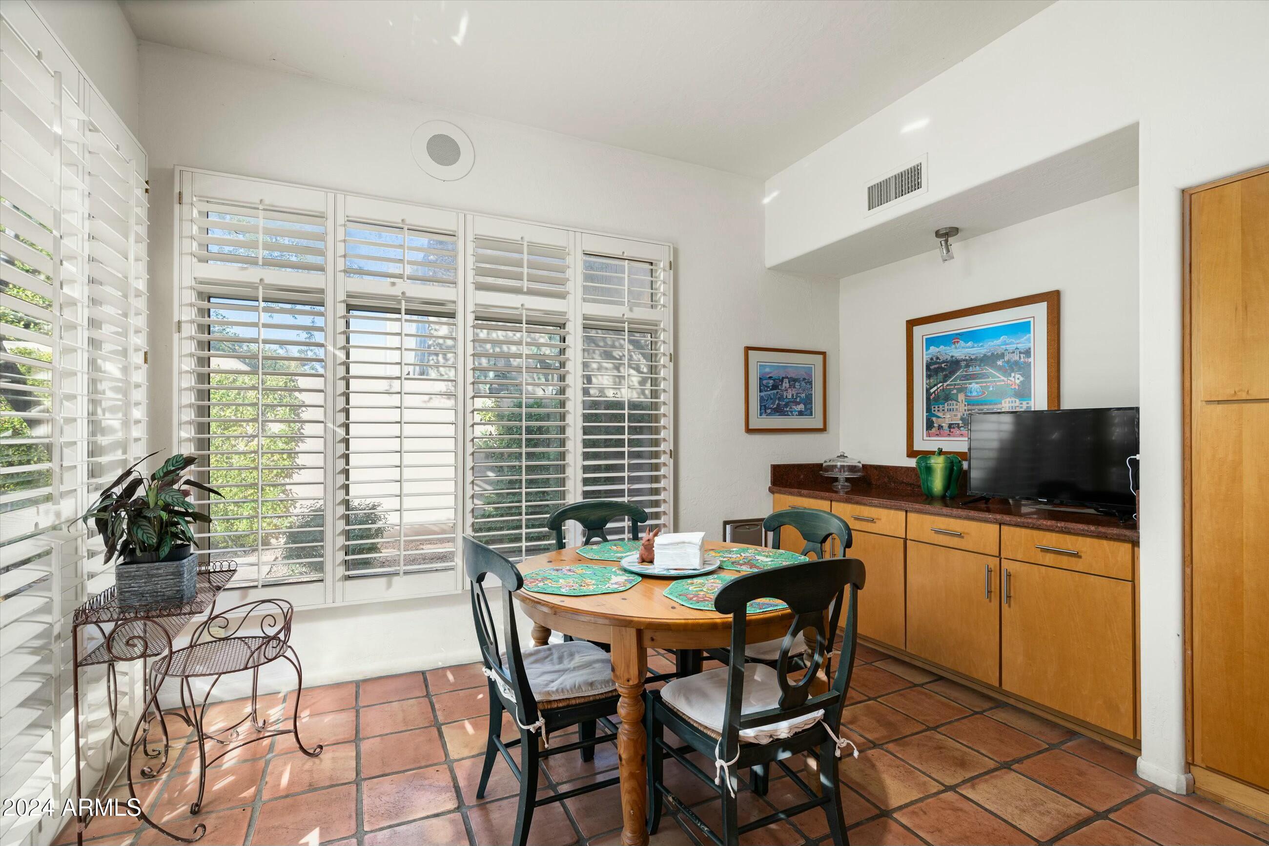 6711 E CAMELBACK Road 66