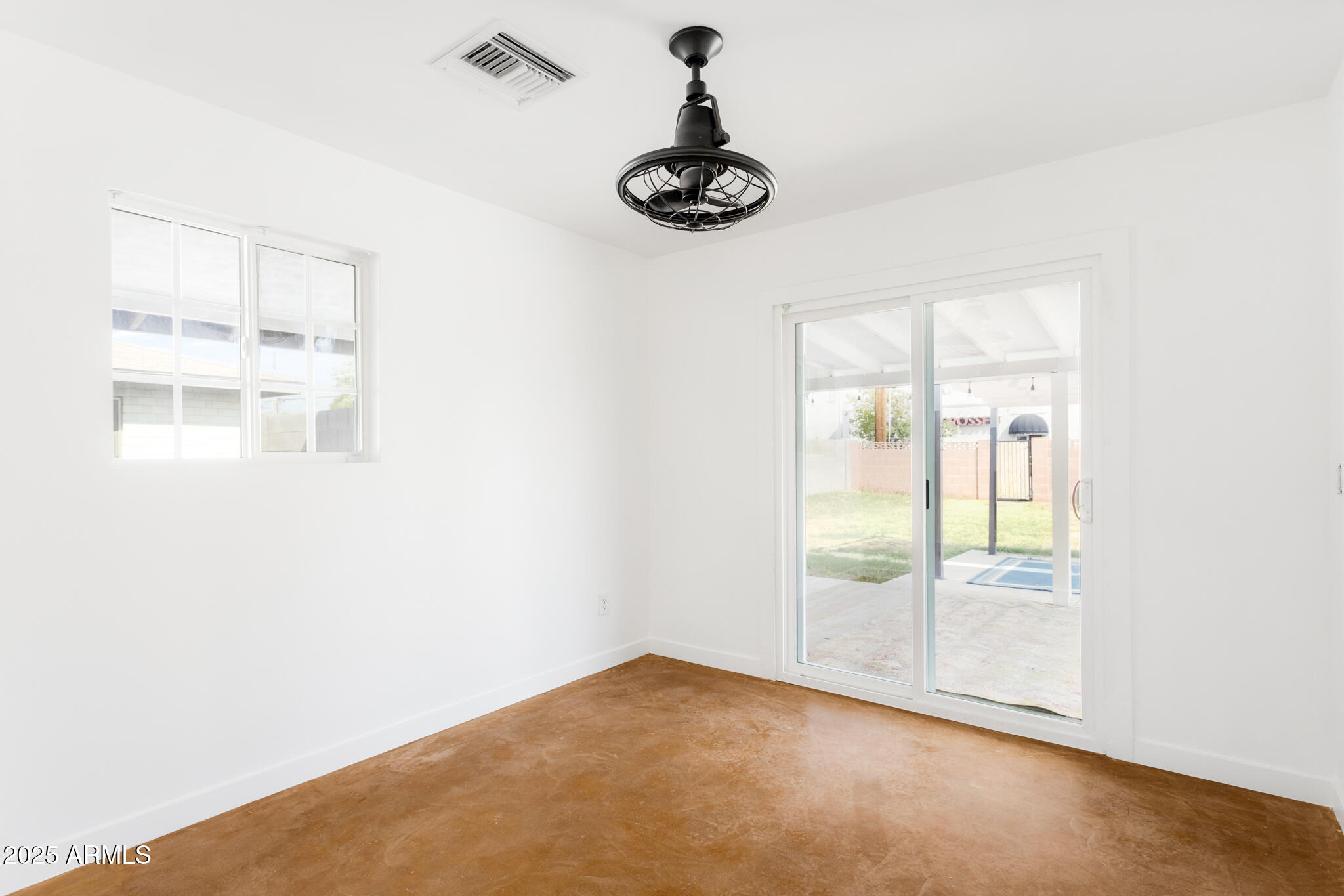 3634 E PICCADILLY Road