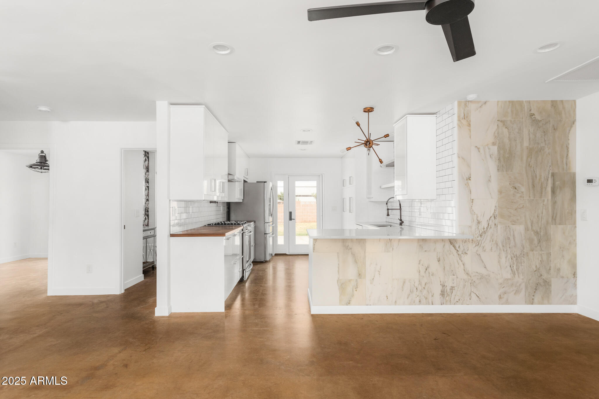 3634 E PICCADILLY Road