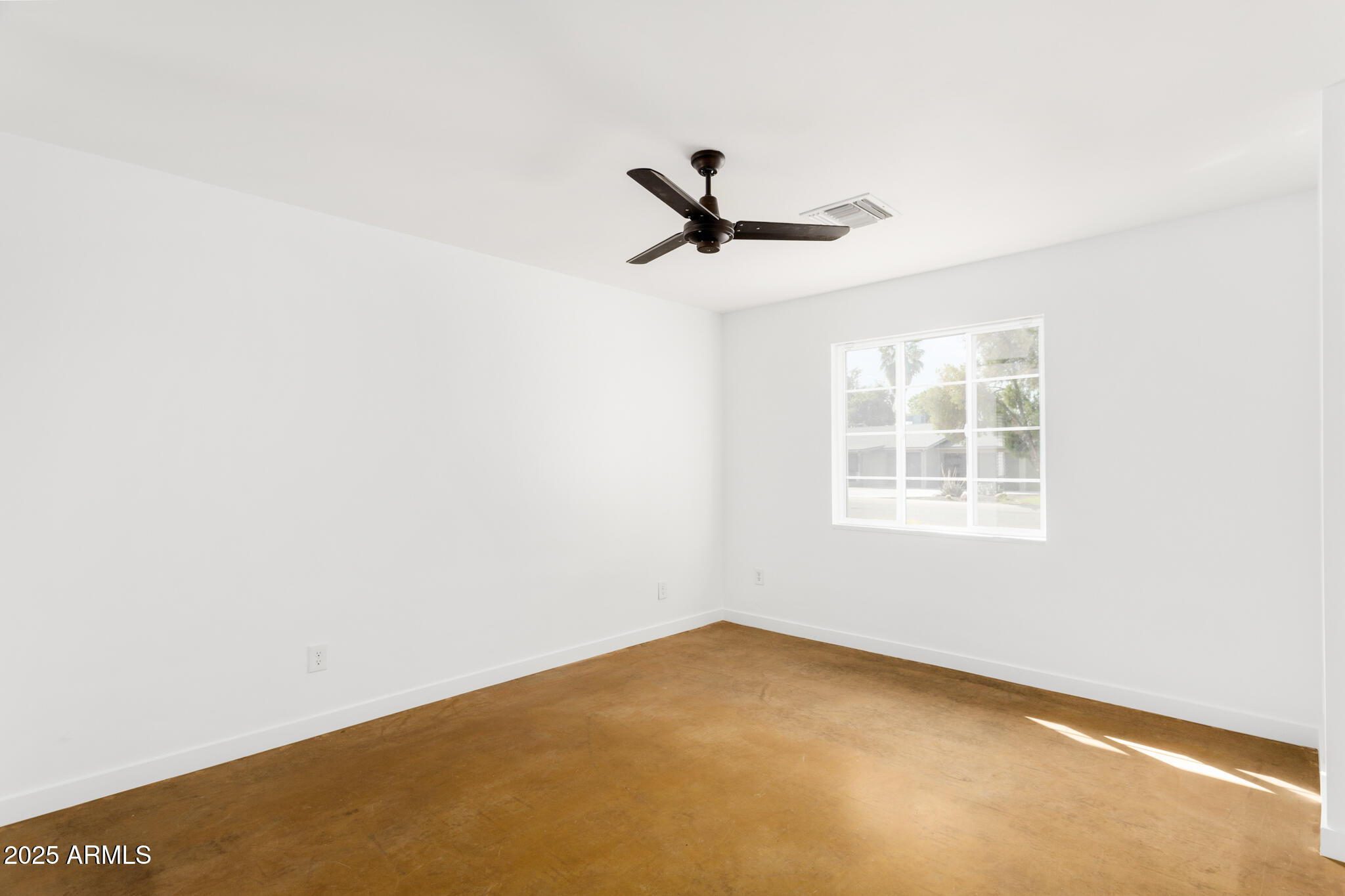 3634 E PICCADILLY Road