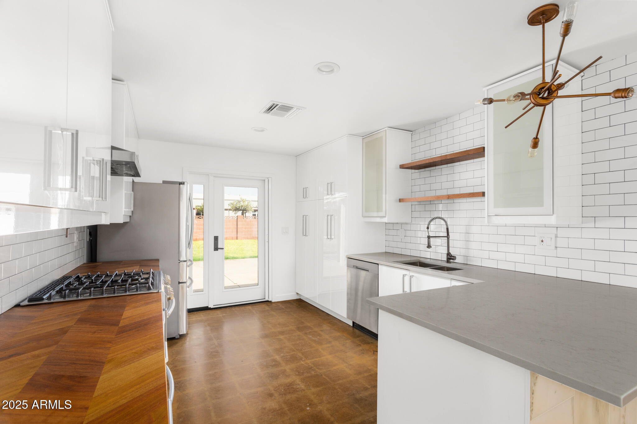 3634 E PICCADILLY Road