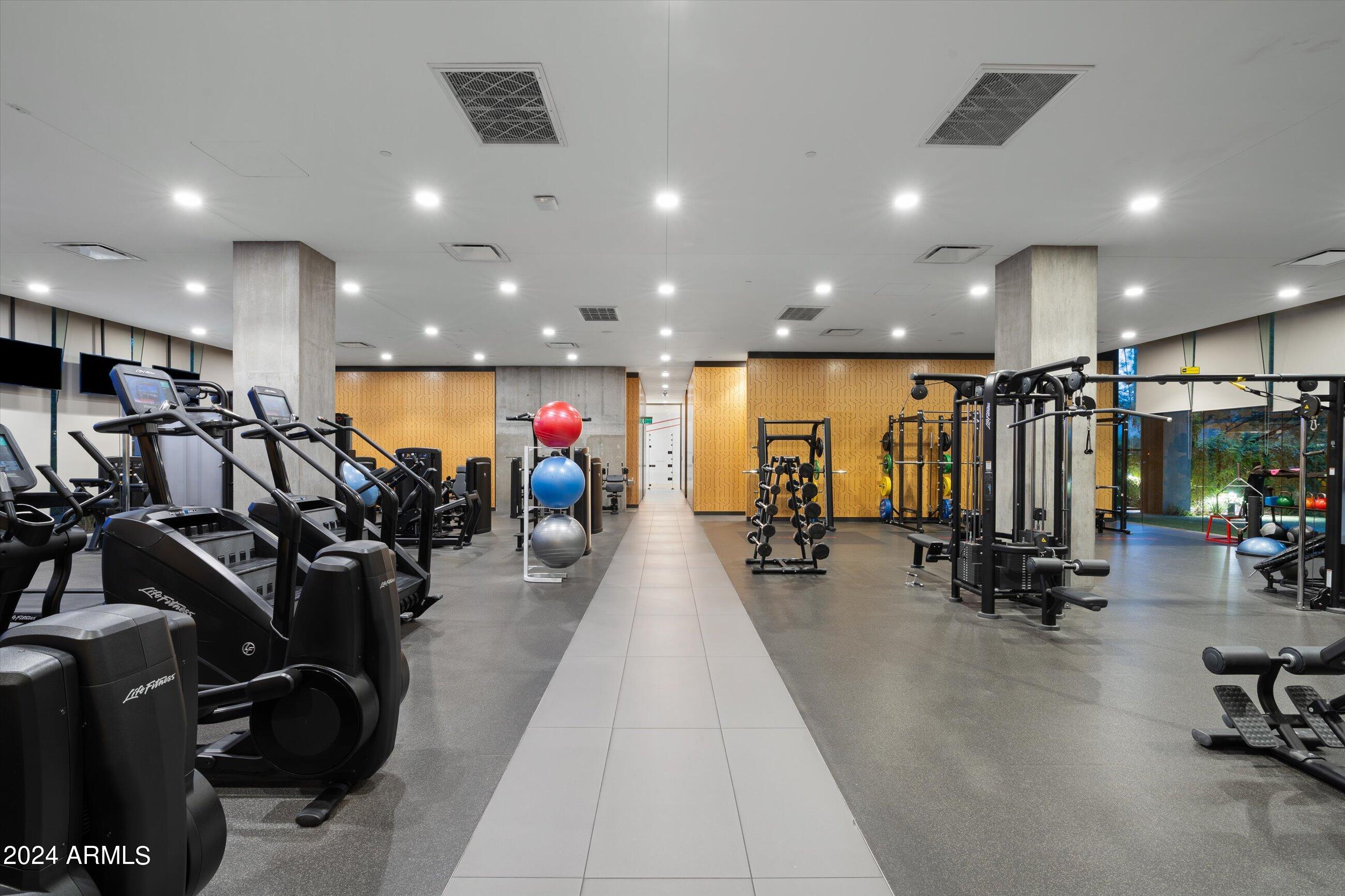 7120 E KIERLAND Boulevard 311