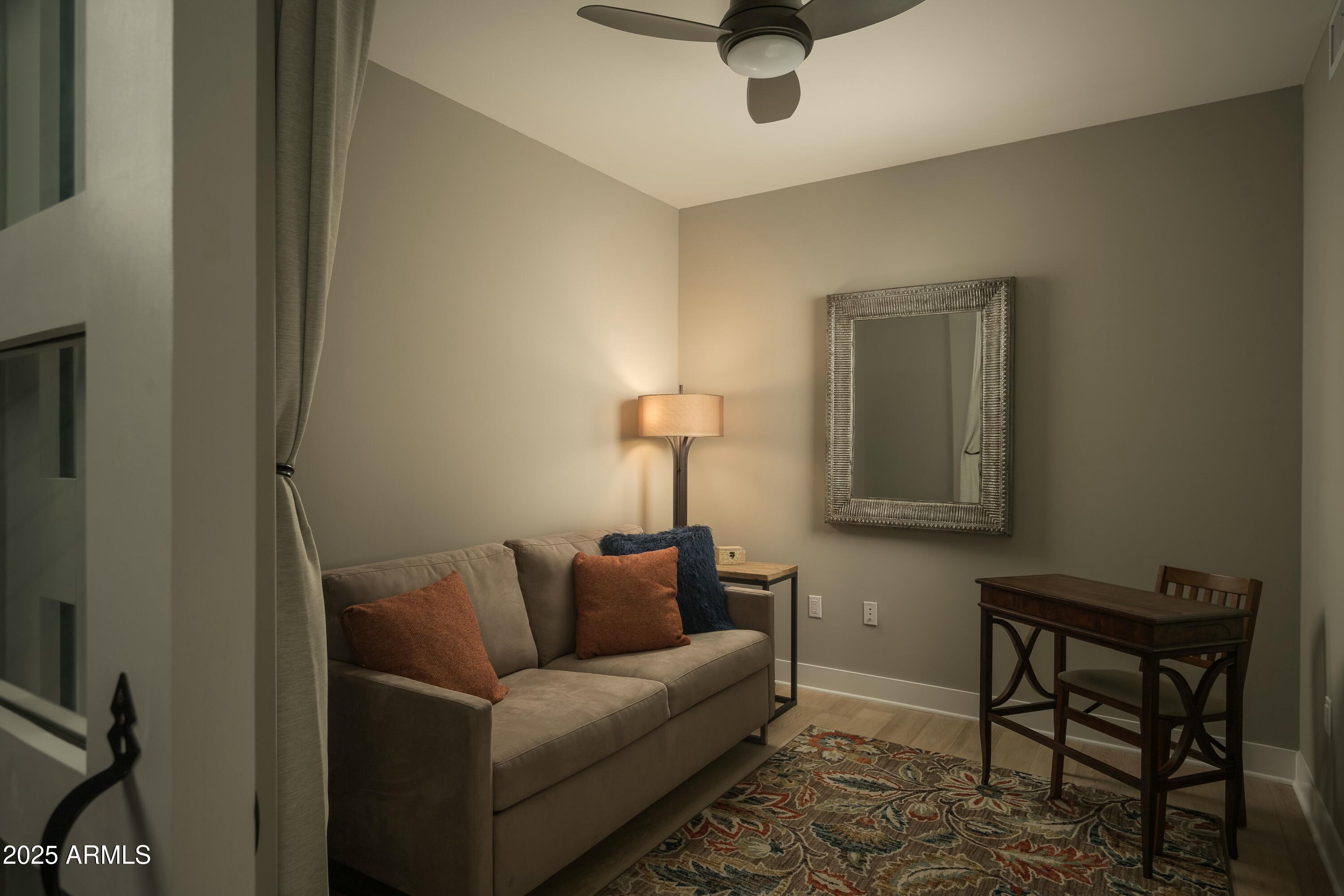 4805 N WOODMERE FAIRWAY Lane 1012