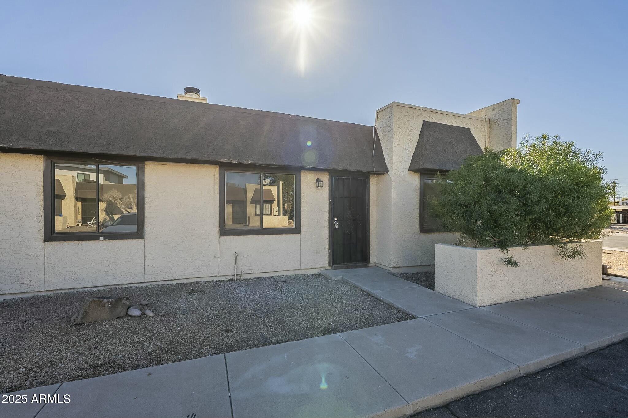 5115 N 22ND Avenue, 1