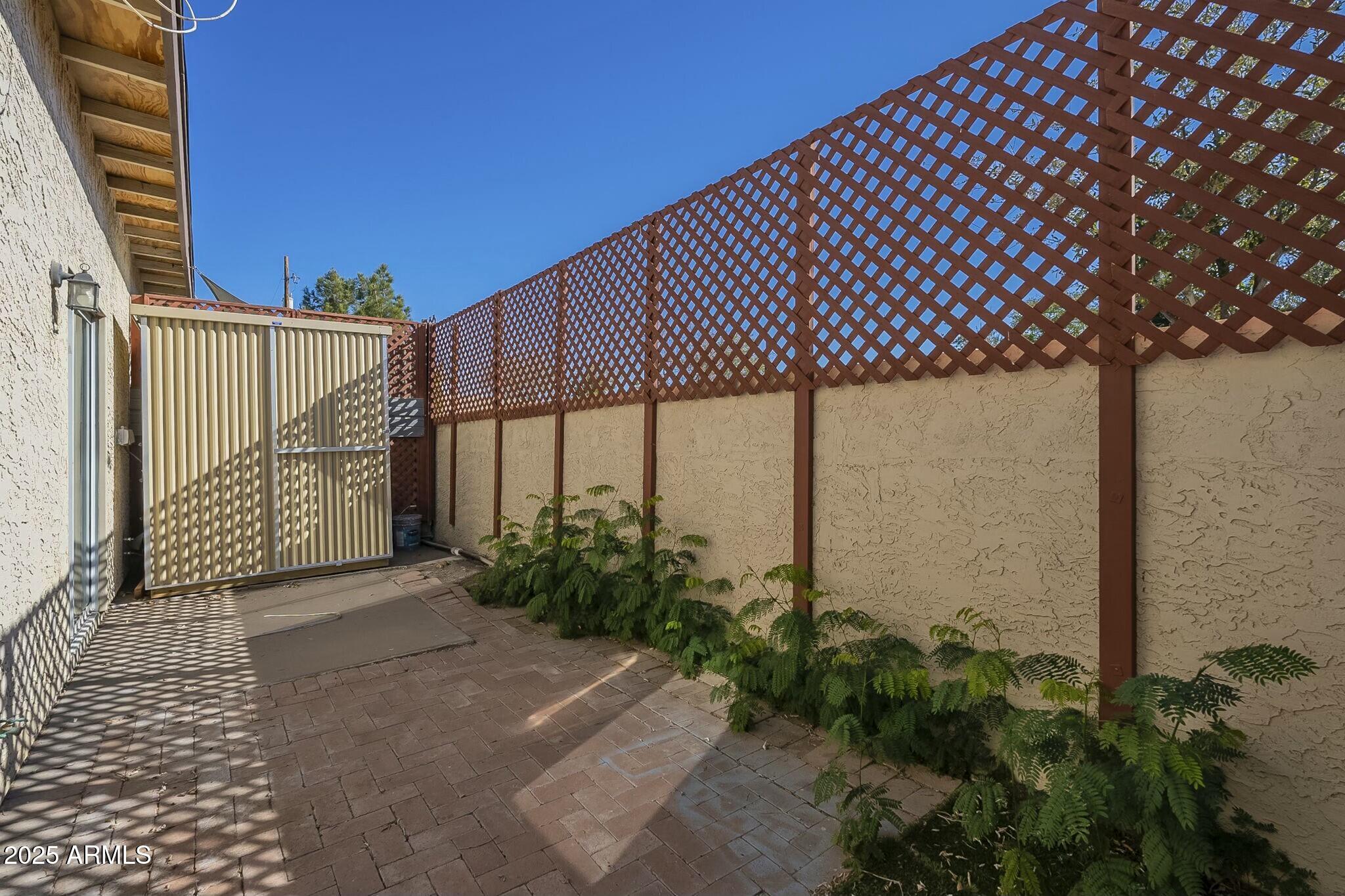 5115 N 22ND Avenue, 1