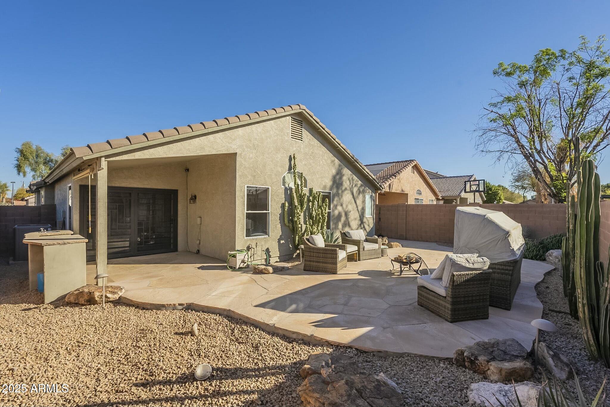 2701 E ANDERSON Drive