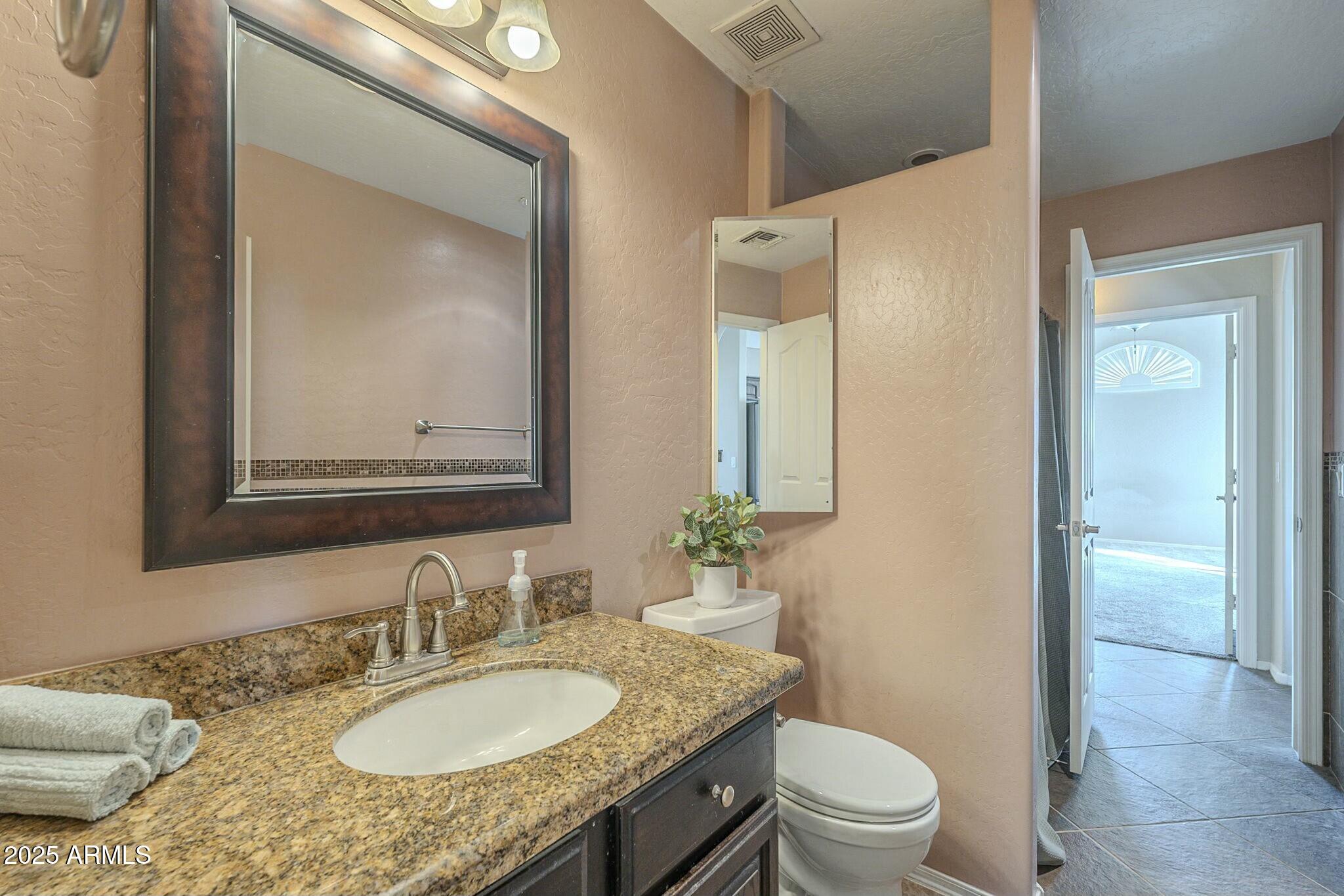 2701 E ANDERSON Drive