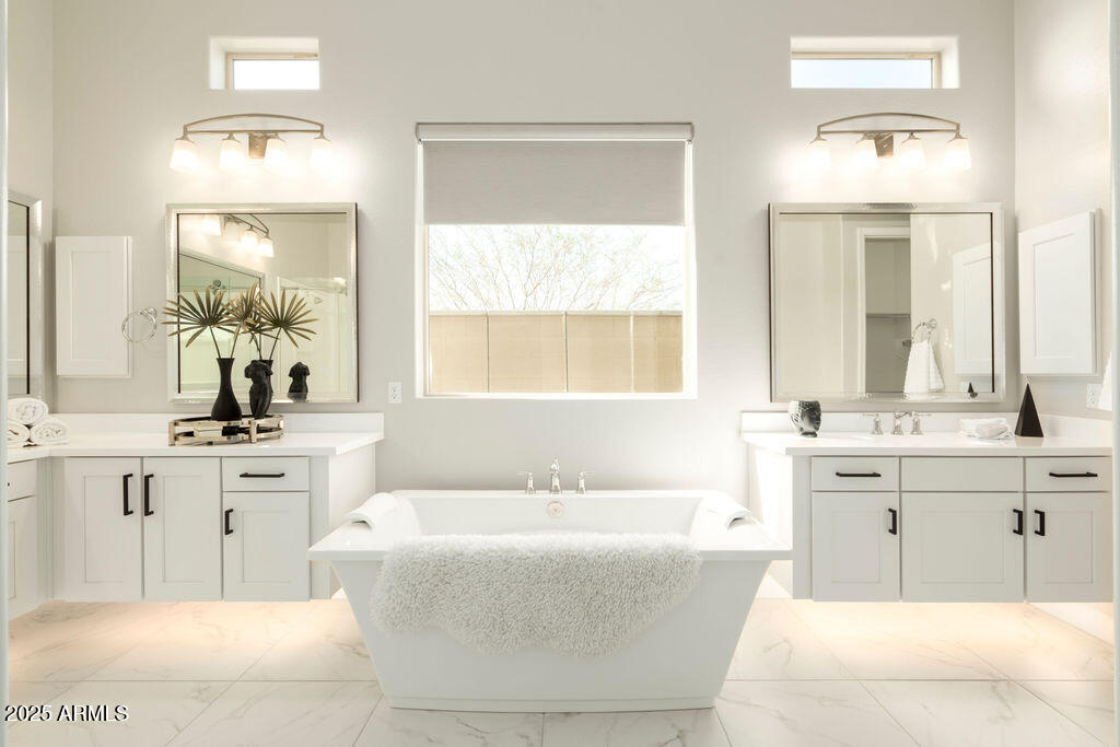 12245 E CLINTON Street