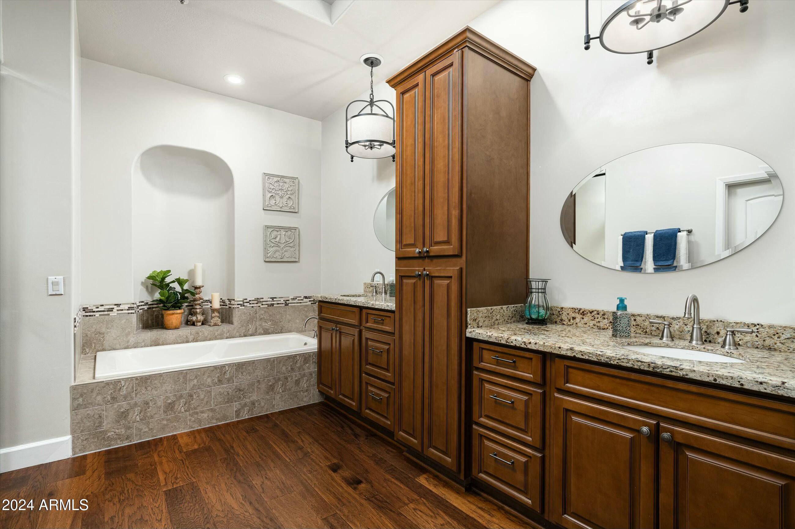 6711 E Camelback Road 43