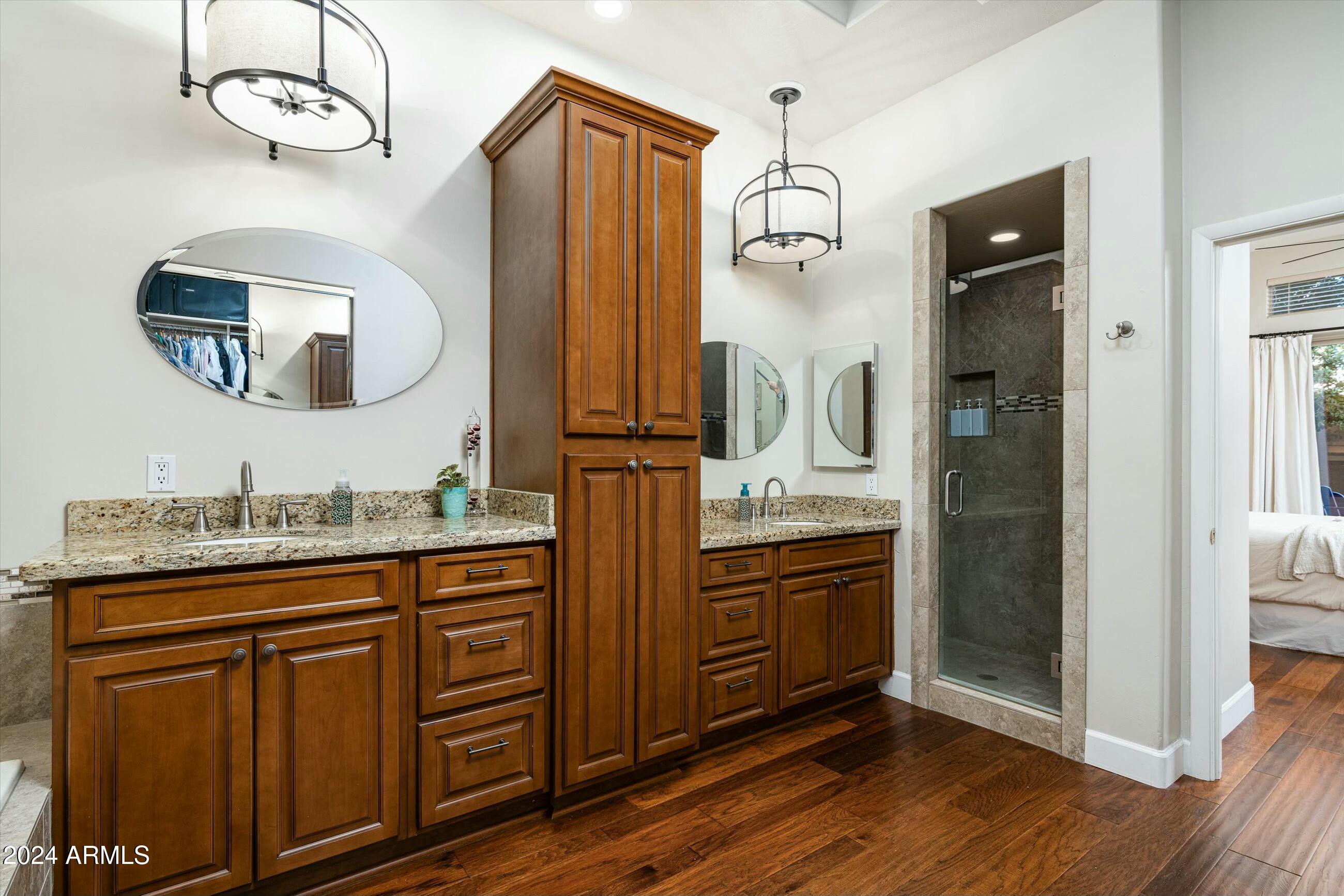 6711 E Camelback Road 43