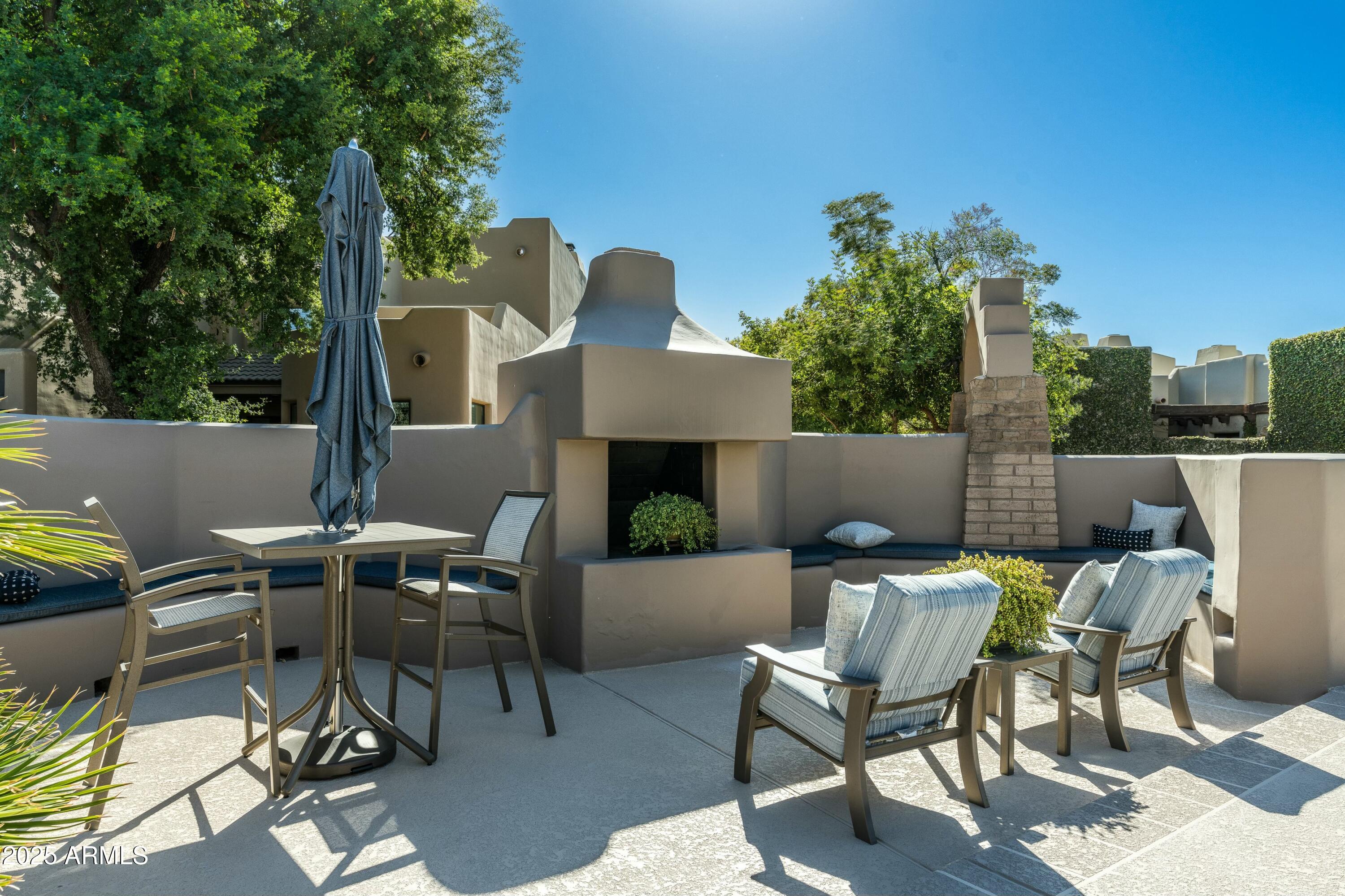 6711 E Camelback Road 81