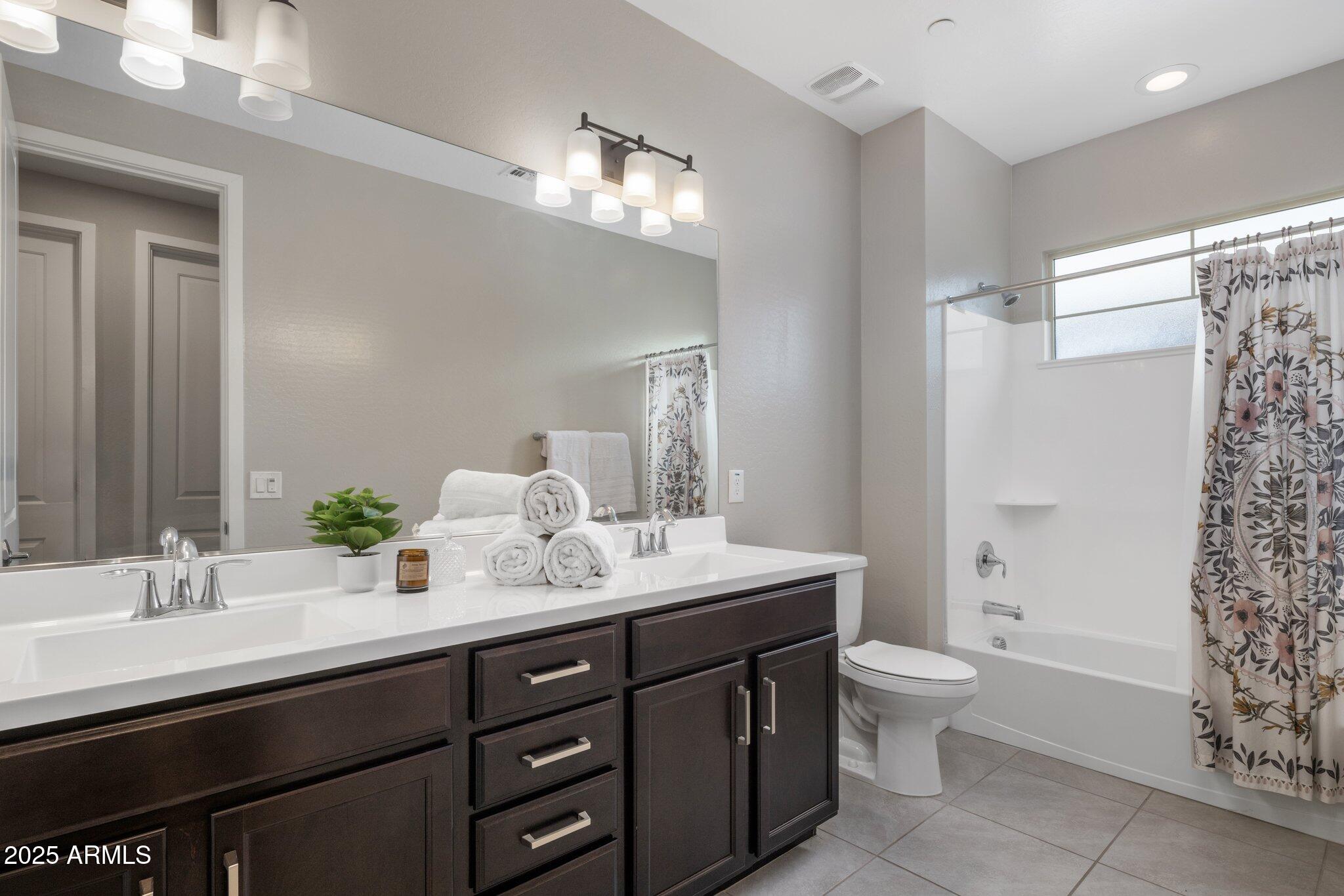 7057 E DIAMOND Street