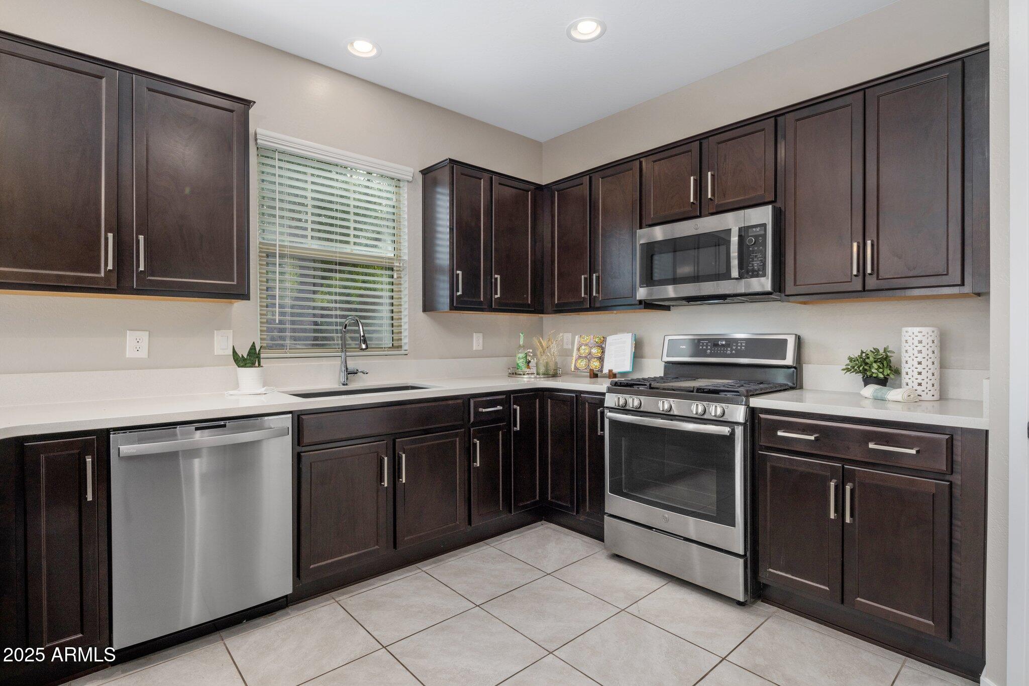 7057 E DIAMOND Street