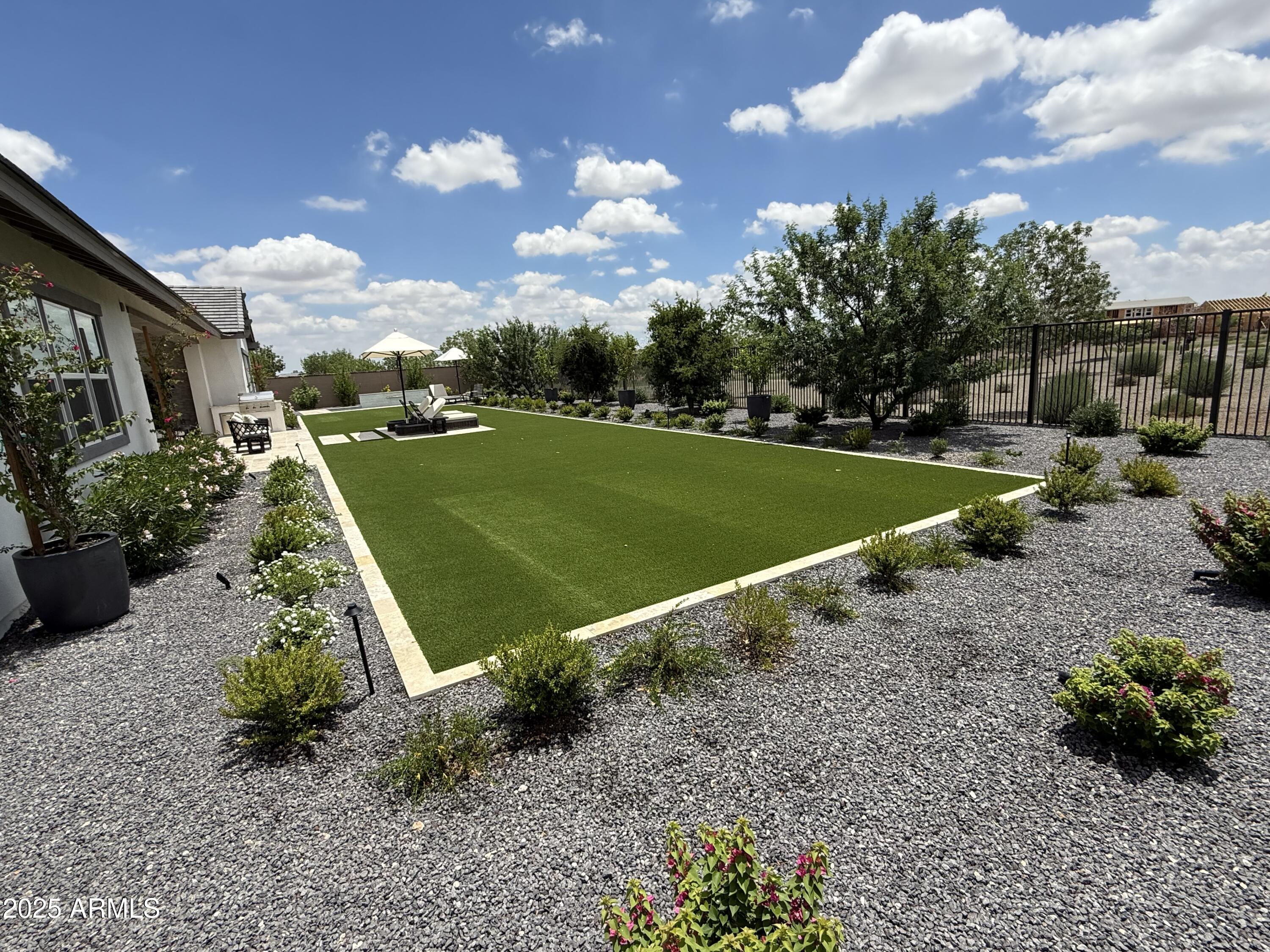 17801 W MOUNTAINAIR Street