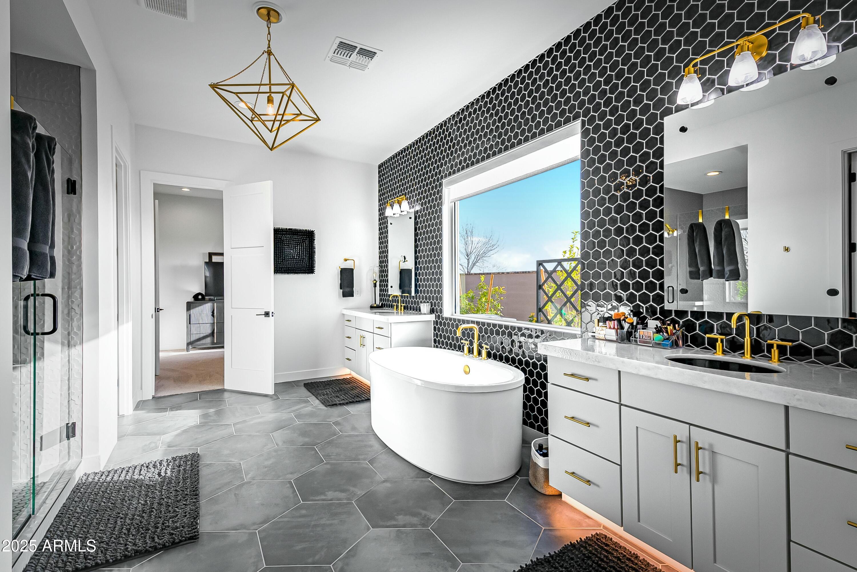 17801 W MOUNTAINAIR Street