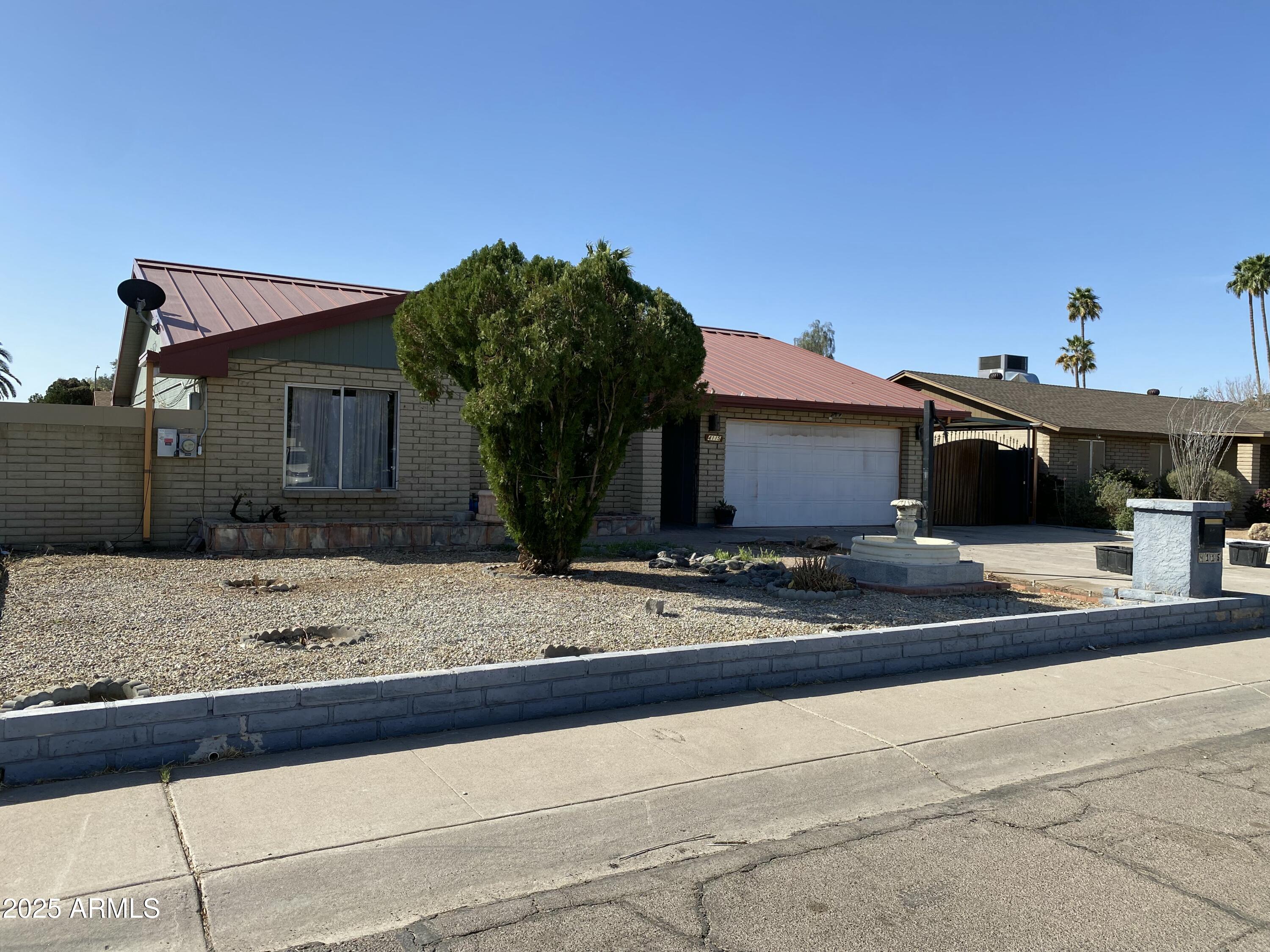 4115 W SIERRA Street