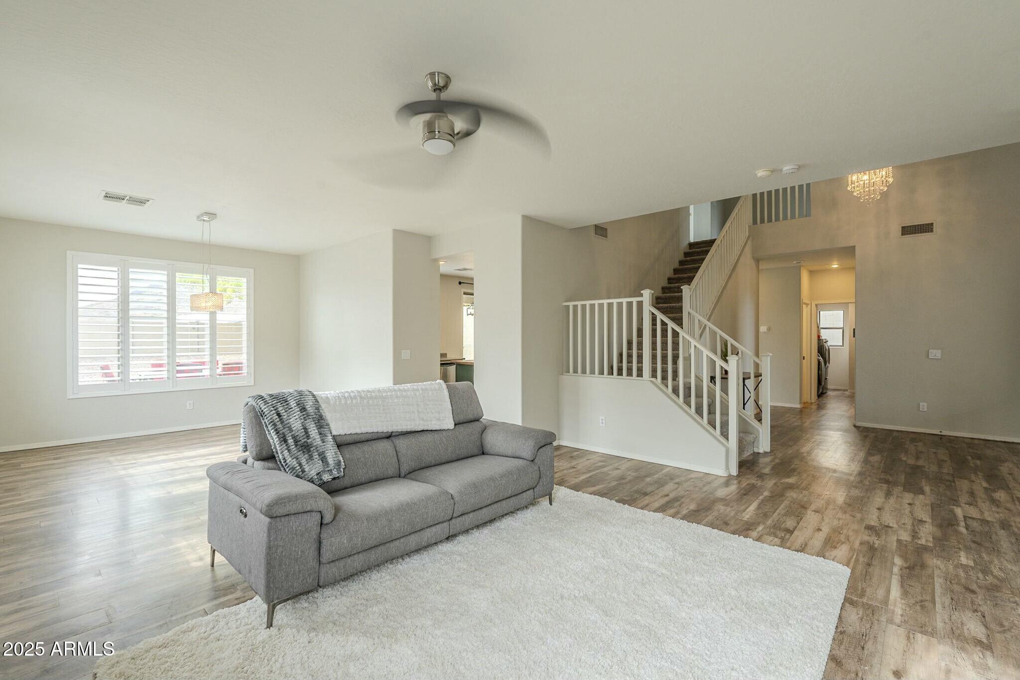 25622 N SINGBUSH Loop