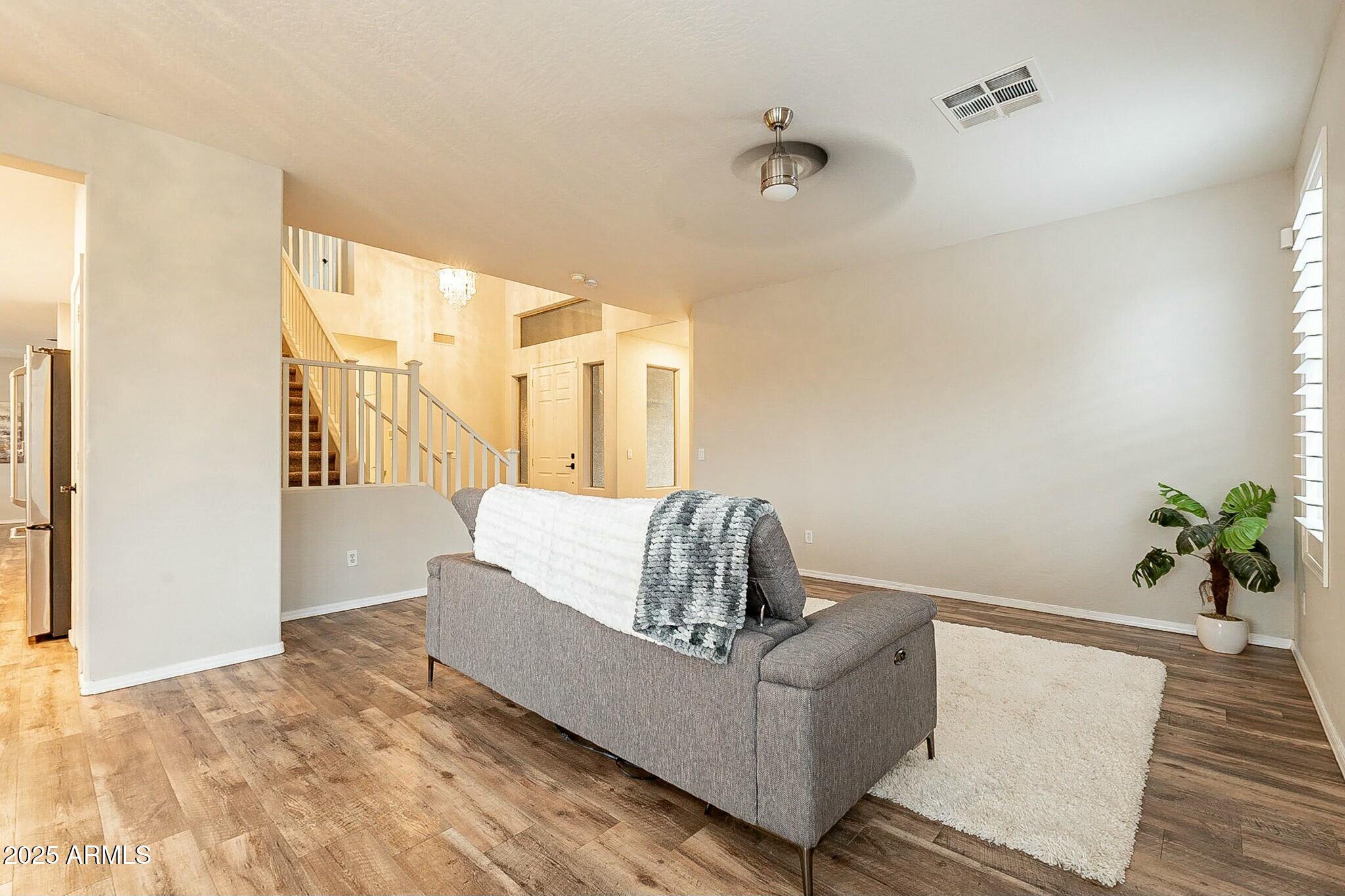 25622 N SINGBUSH Loop