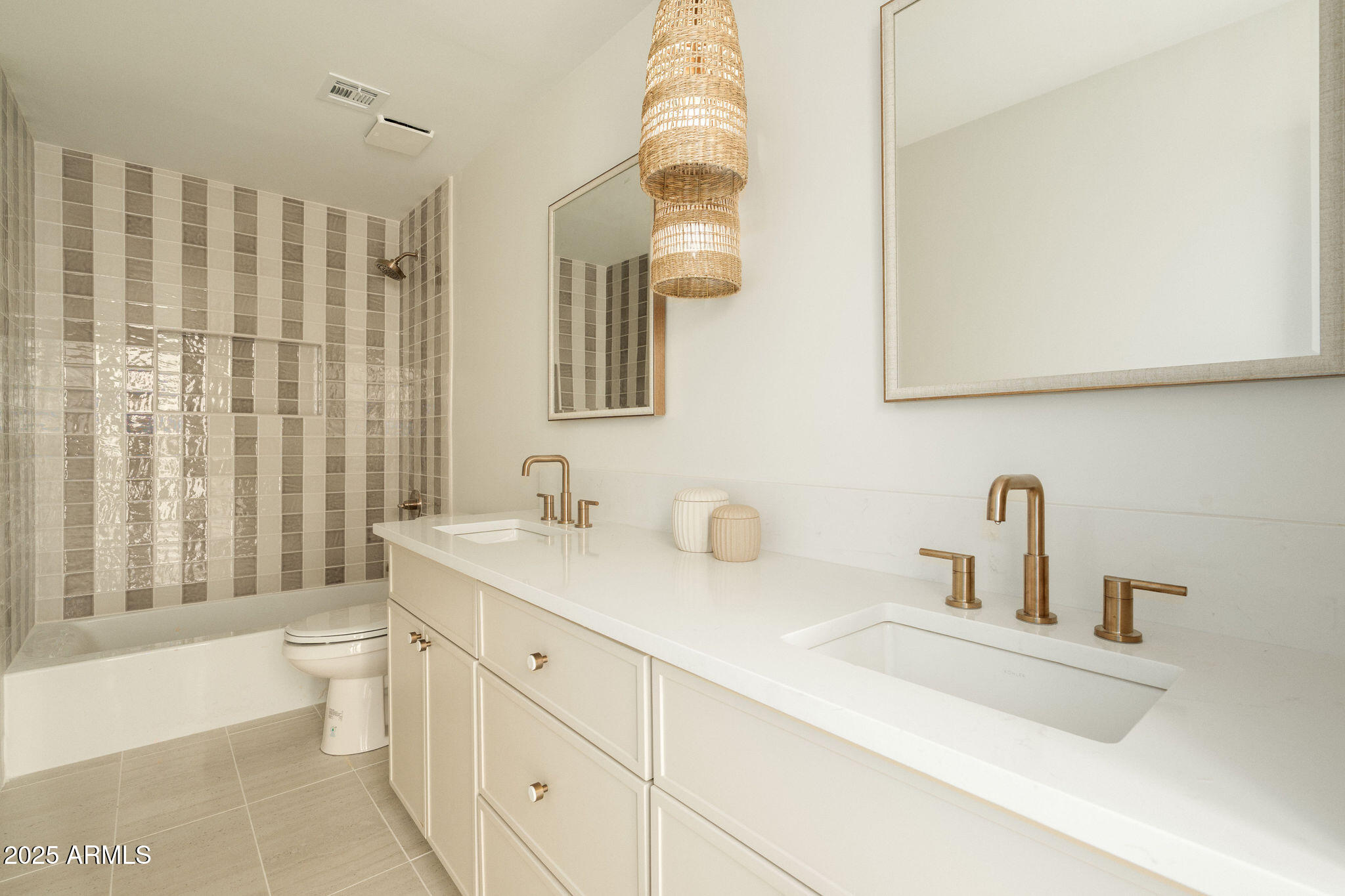 6232 E MONTE CRISTO Avenue