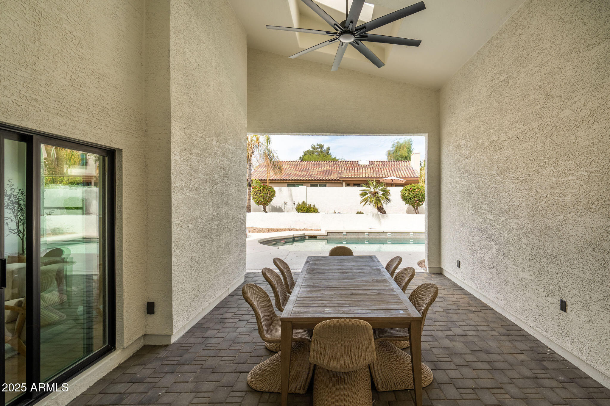 6232 E MONTE CRISTO Avenue