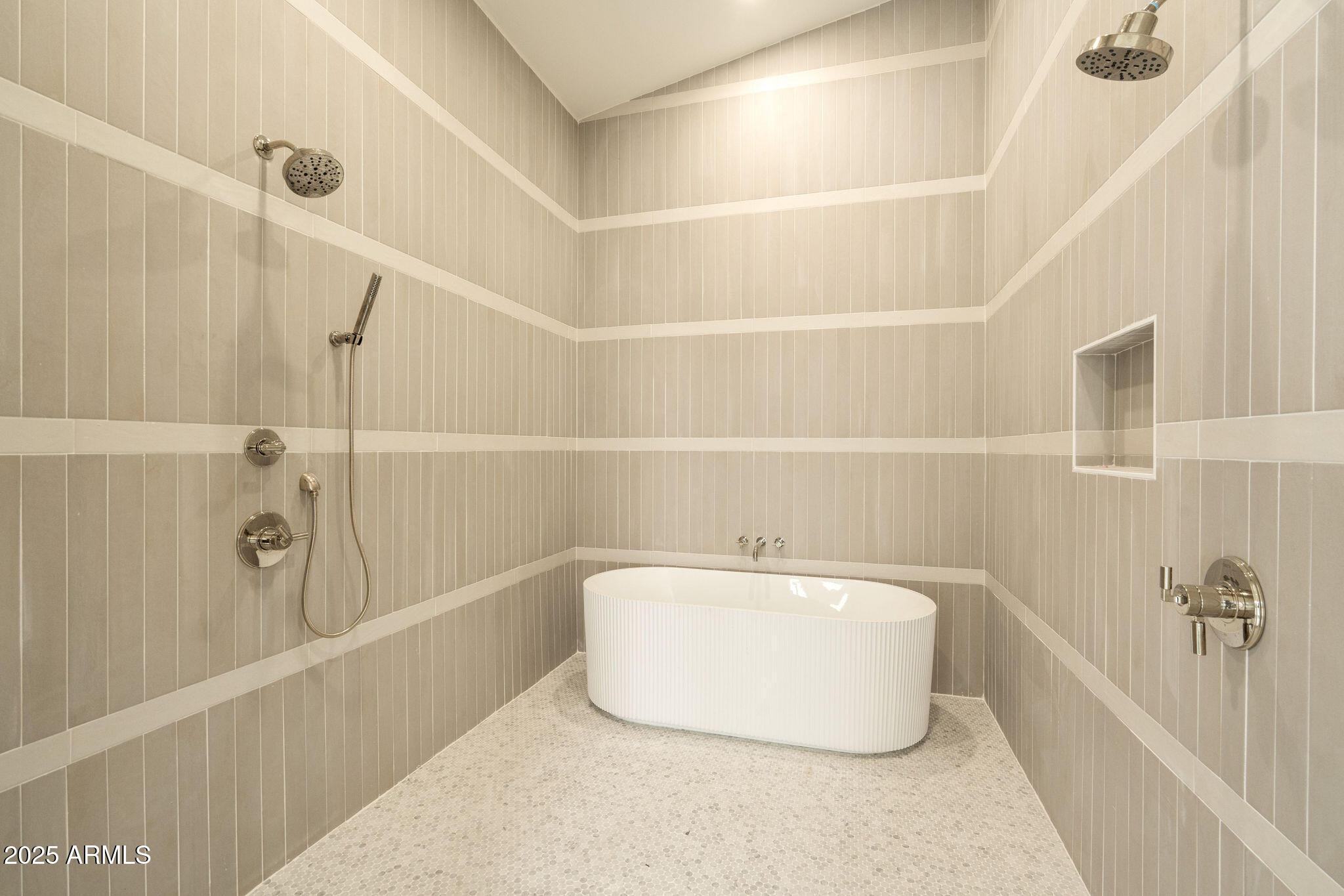 6232 E MONTE CRISTO Avenue