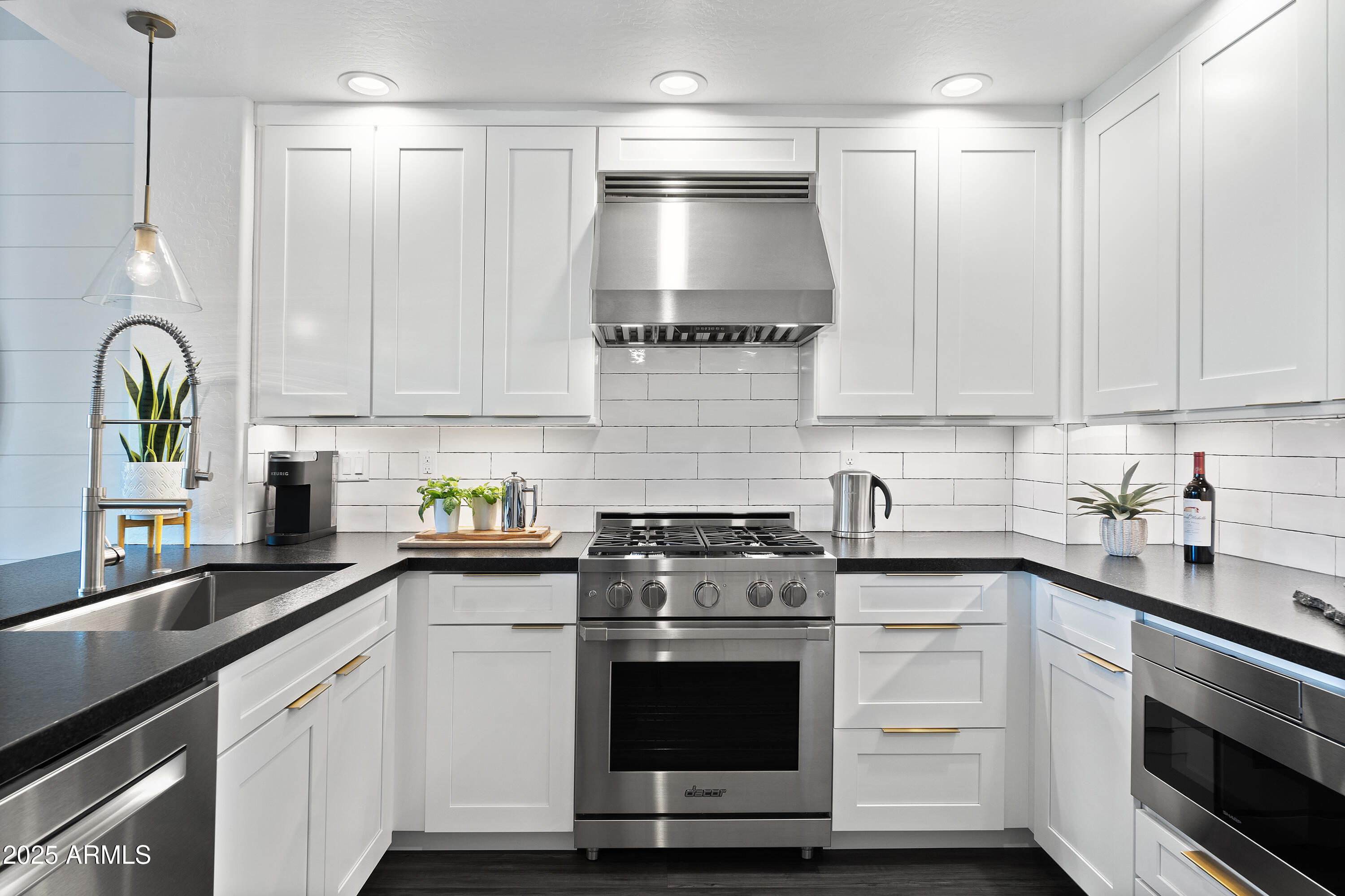 16800 E EL LAGO Boulevard 2003