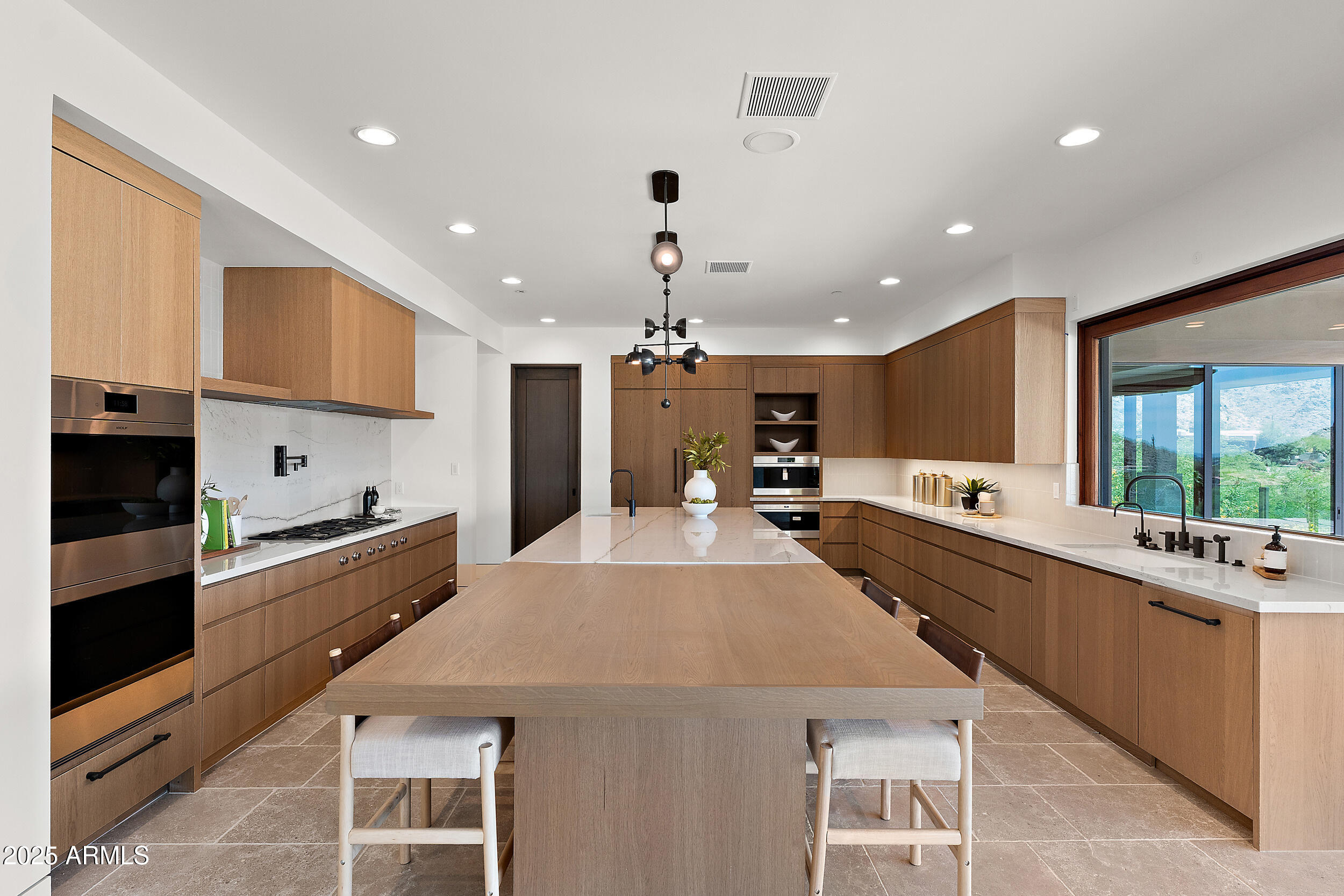 4536 E FOOTHILL Drive